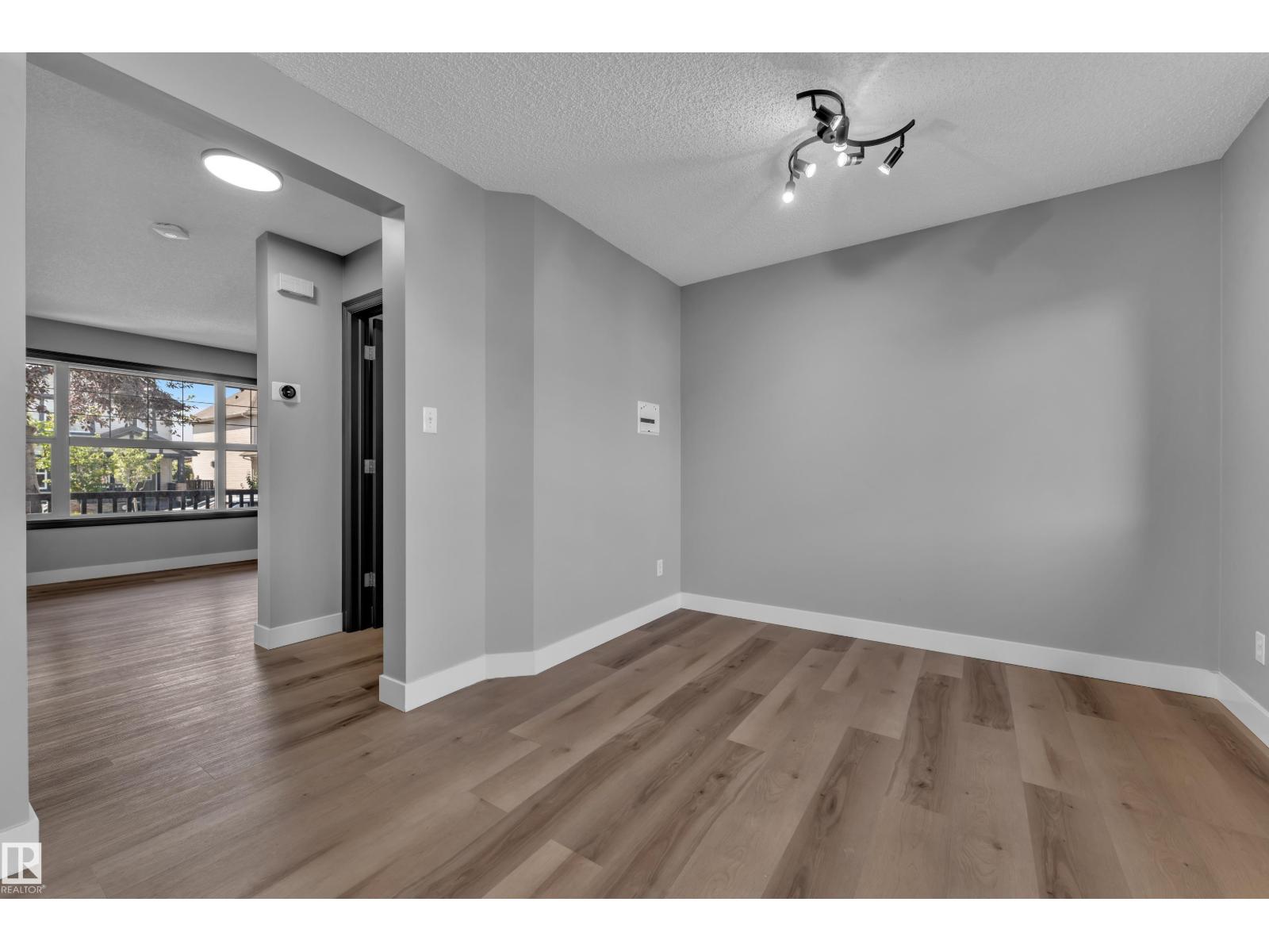 Unknown Address, ,    - Photo 13 - E4501887