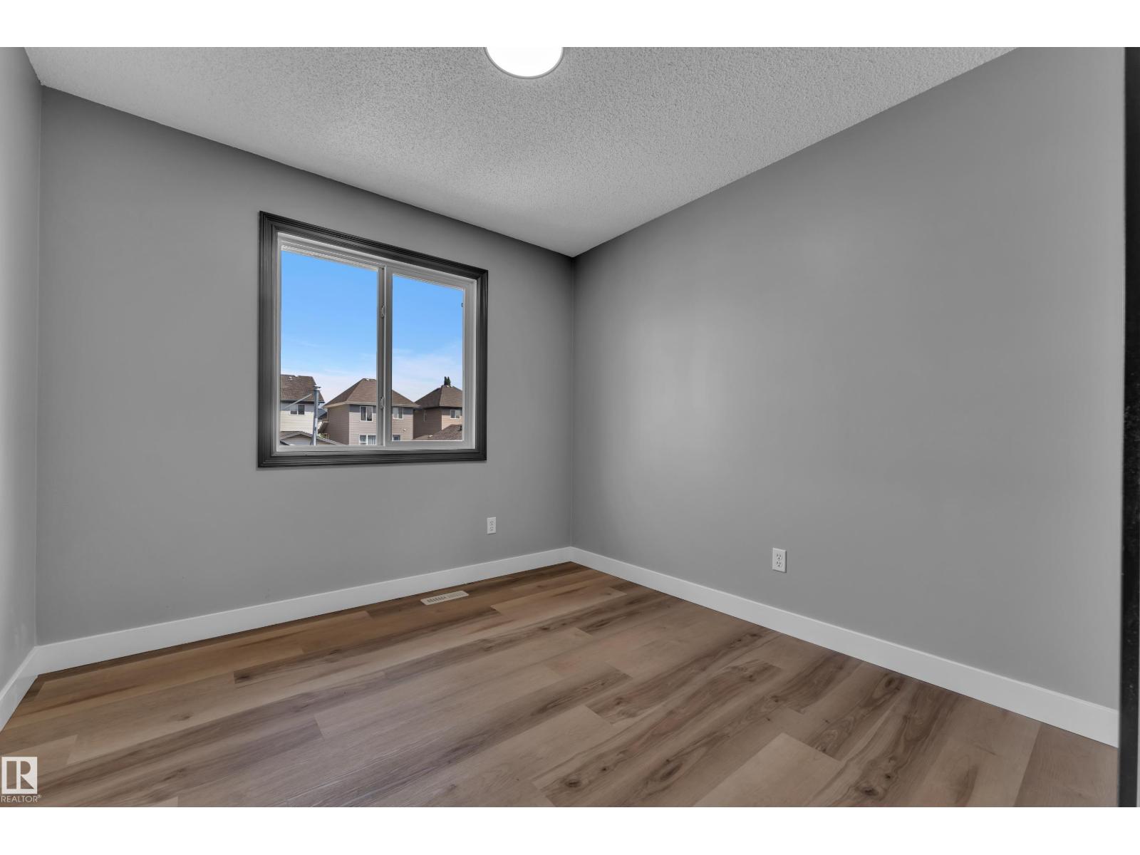 Unknown Address, ,    - Photo 17 - E4501887