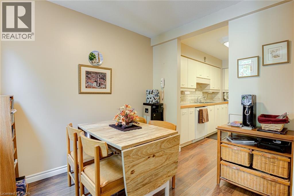 523 Beechwood Drive Unit# 12, Waterloo, Ontario  N2T 2G7 - Photo 12 - 40829928