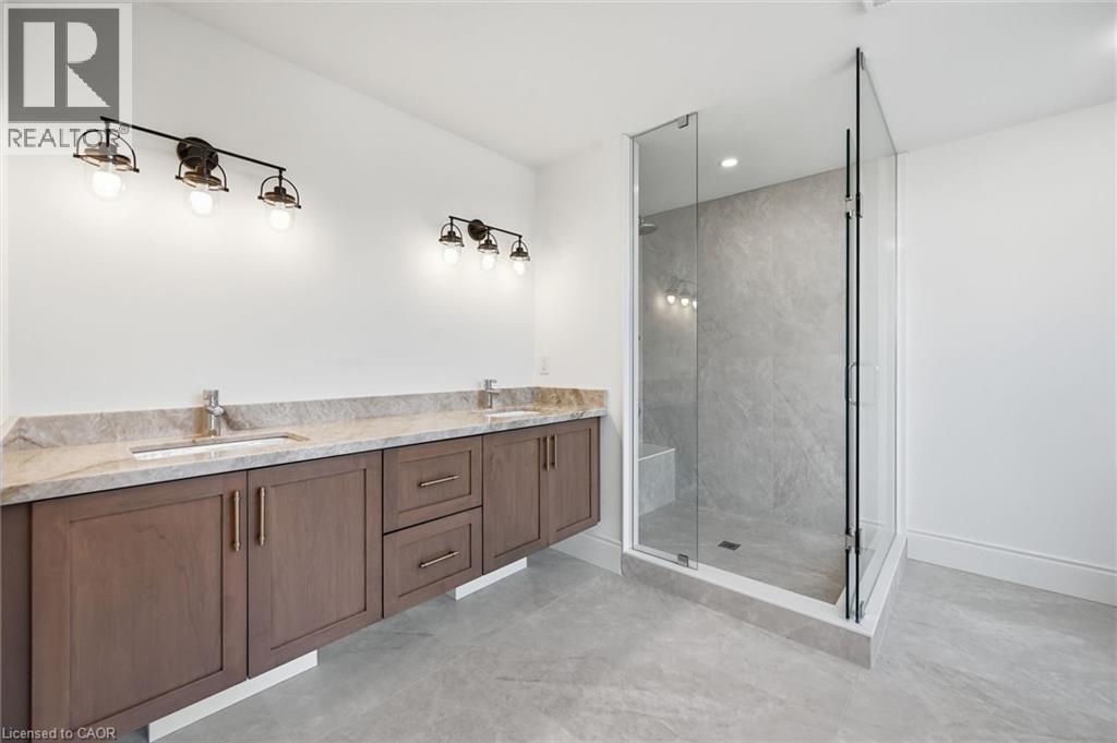 132 Stone Church Road E, Hamilton, Ontario  L9B 1A9 - Photo 33 - 40846392