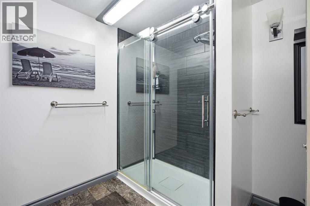 4 Arlington Bay SE, Calgary, Alberta  T2H 3B2 - Photo 29 - A2333064