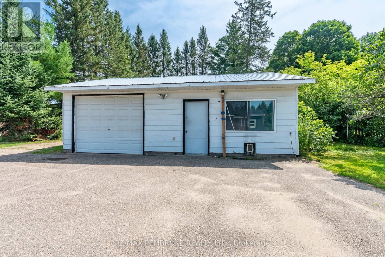 32560 Highway Highway, Laurentian Hills, Ontario  K0J 1P0 - Photo 41 - X13549334