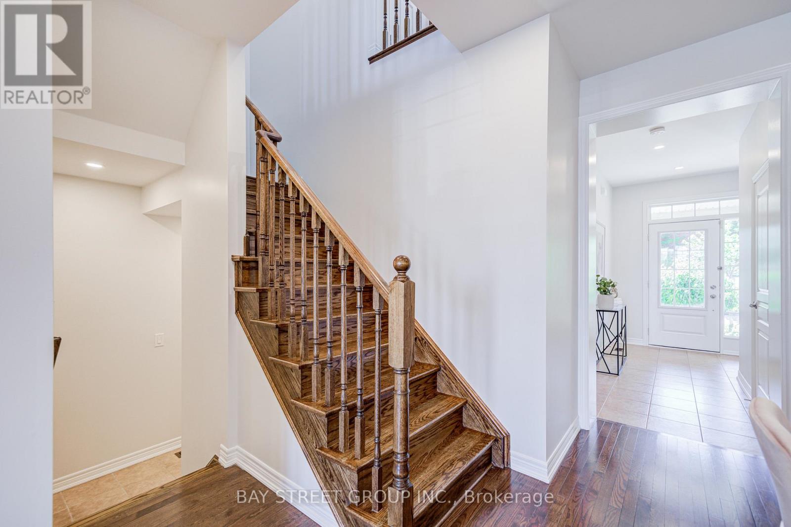 151 Windrow Street, Richmond Hill, Ontario  L4E 0Y2 - Photo 13 - N13471196