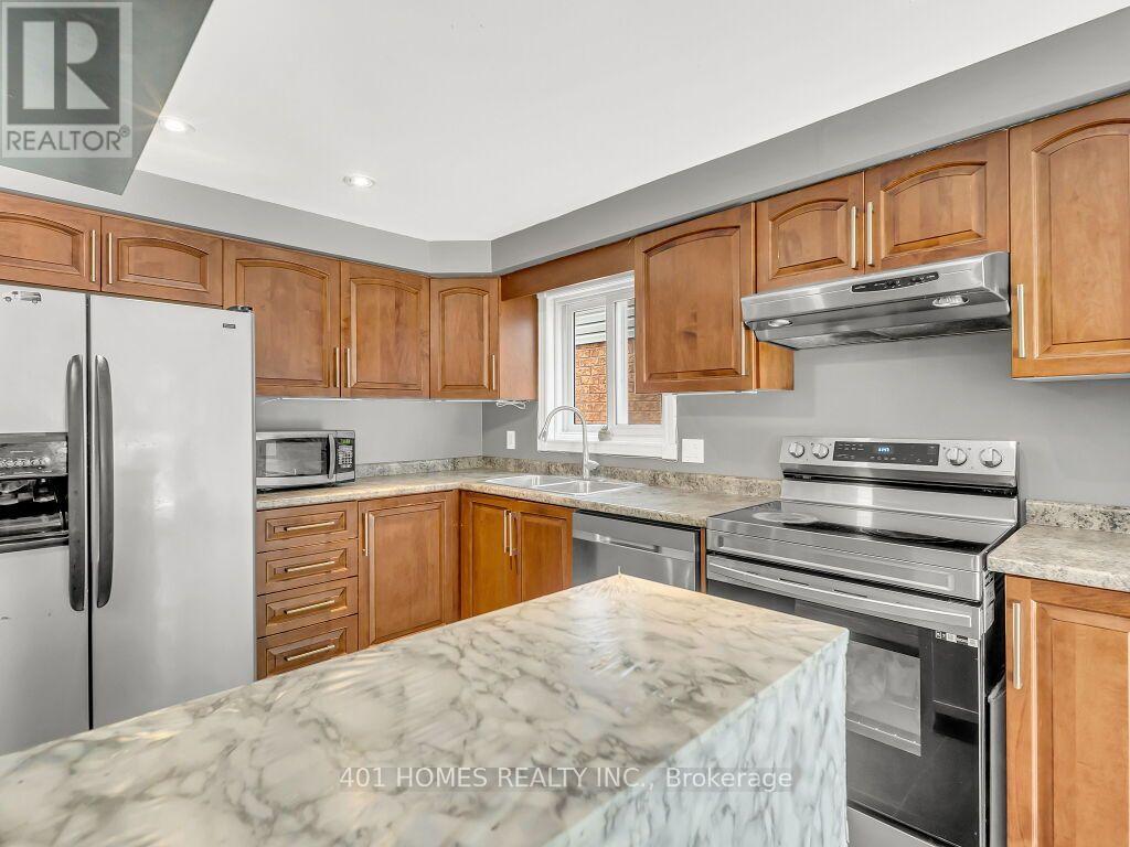 37 Activa Avenue, Kitchener, Ontario  N2E 3R3 - Photo 14 - X13630974