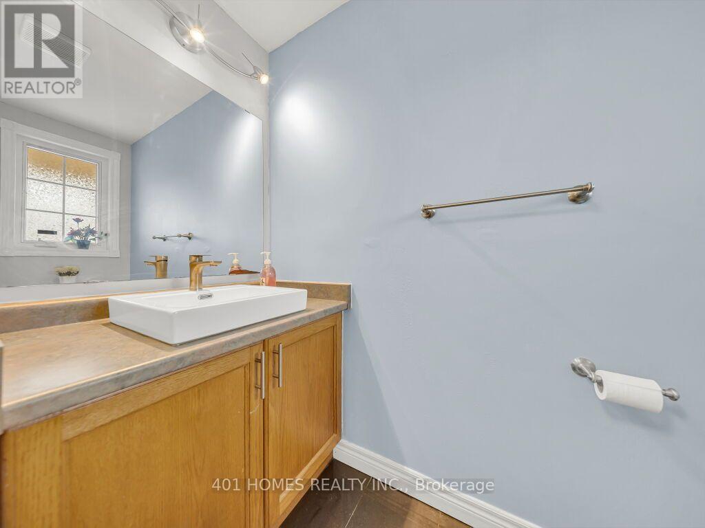 37 Activa Avenue, Kitchener, Ontario  N2E 3R3 - Photo 17 - X13630974