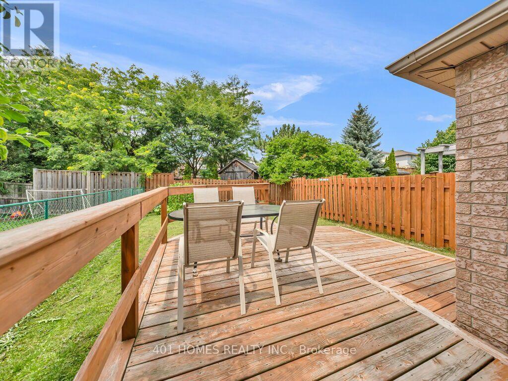 37 Activa Avenue, Kitchener, Ontario  N2E 3R3 - Photo 36 - X13630974