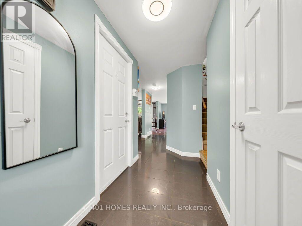 37 Activa Avenue, Kitchener, Ontario  N2E 3R3 - Photo 5 - X13630974