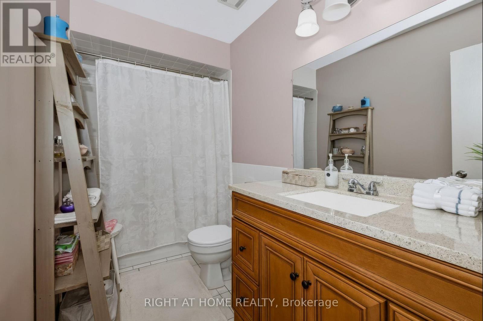 229 Britannia Avenue, Bradford West Gwillimbury, Ontario  L3Z 1A4 - Photo 12 - N13630968