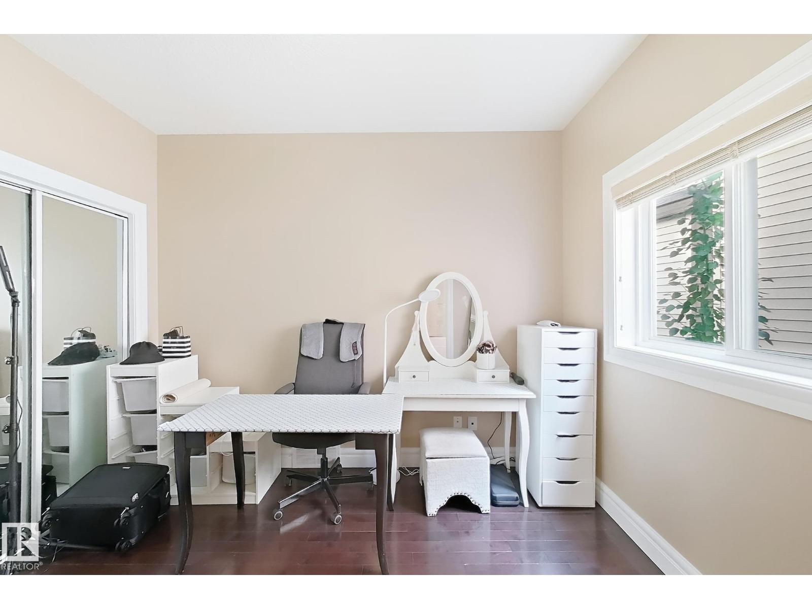 5931 12 Av SW, Edmonton, Alberta  T6X 0M7 - Photo 11 - E4501888