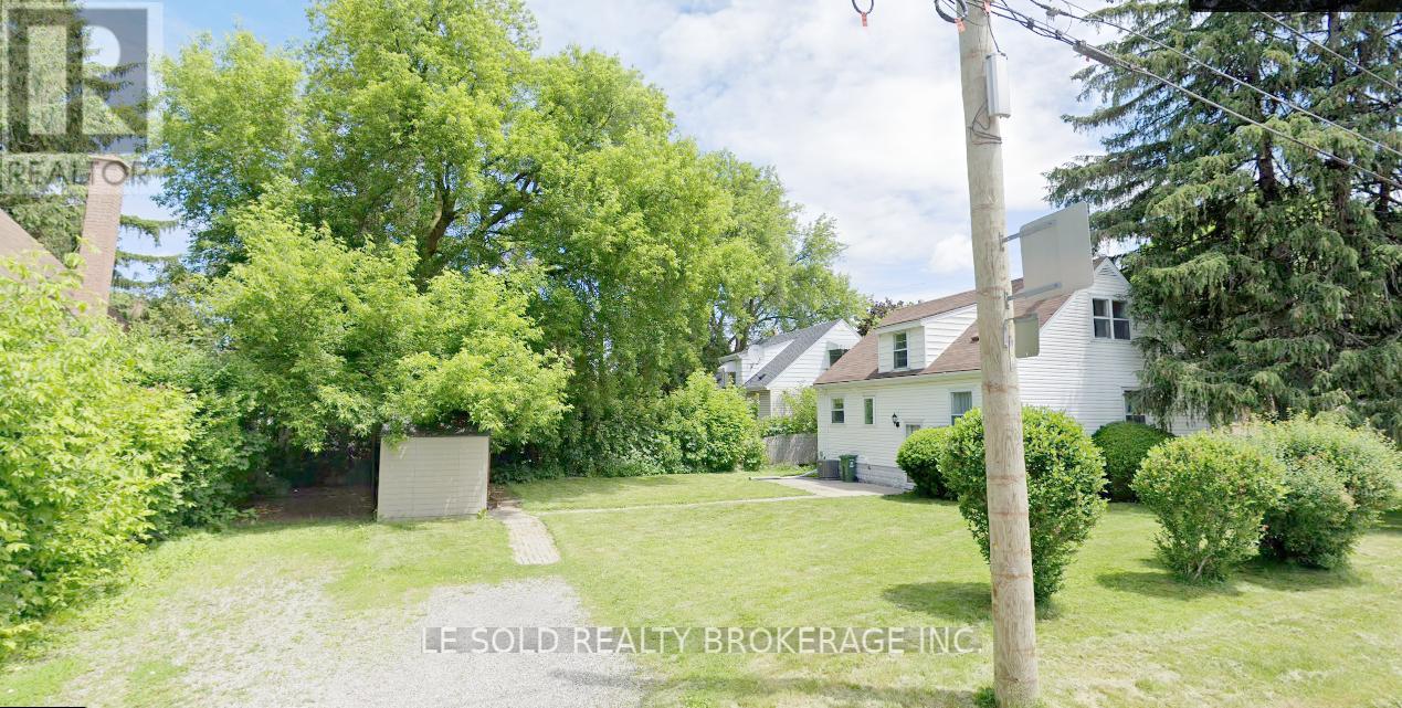 TWO ROOMS BSMT - 112 LELAND STREET, Hamilton, Ontario
