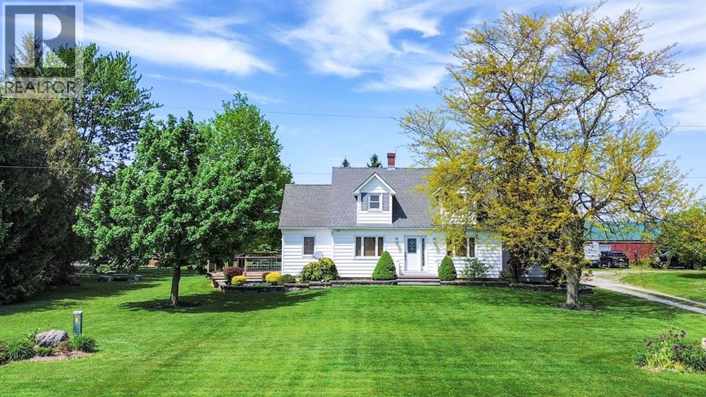 8192 PETROLIA LINE, Brooke-Alvinston, Ontario