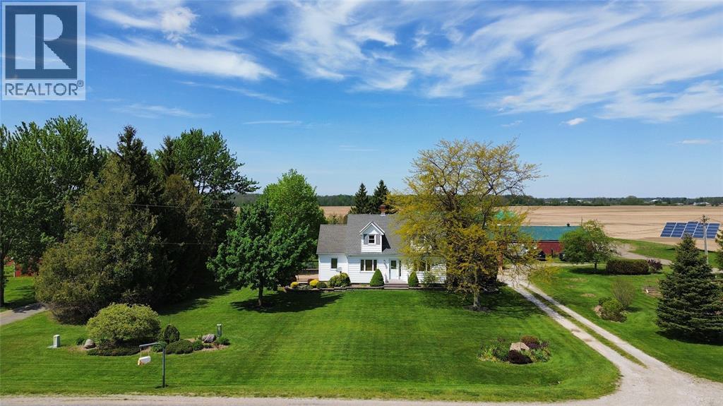 8192 Petrolia Line, Brooke-Alvinston, Ontario  N0N 1A0 - Photo 2 - 26018533