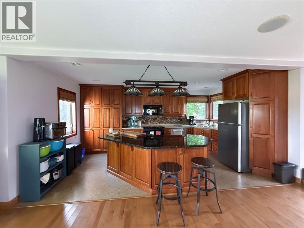 8192 Petrolia Line, Brooke-Alvinston, Ontario  N0N 1A0 - Photo 3 - 26018533