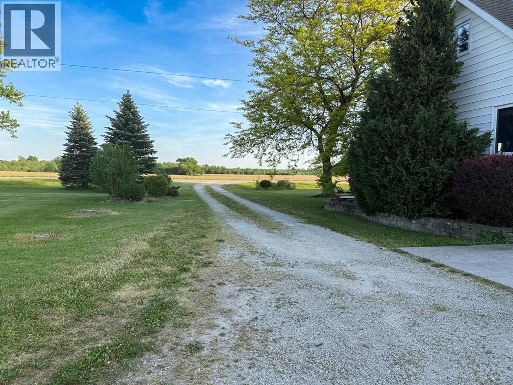 8192 Petrolia Line, Brooke-Alvinston, Ontario  N0N 1A0 - Photo 34 - 26018533