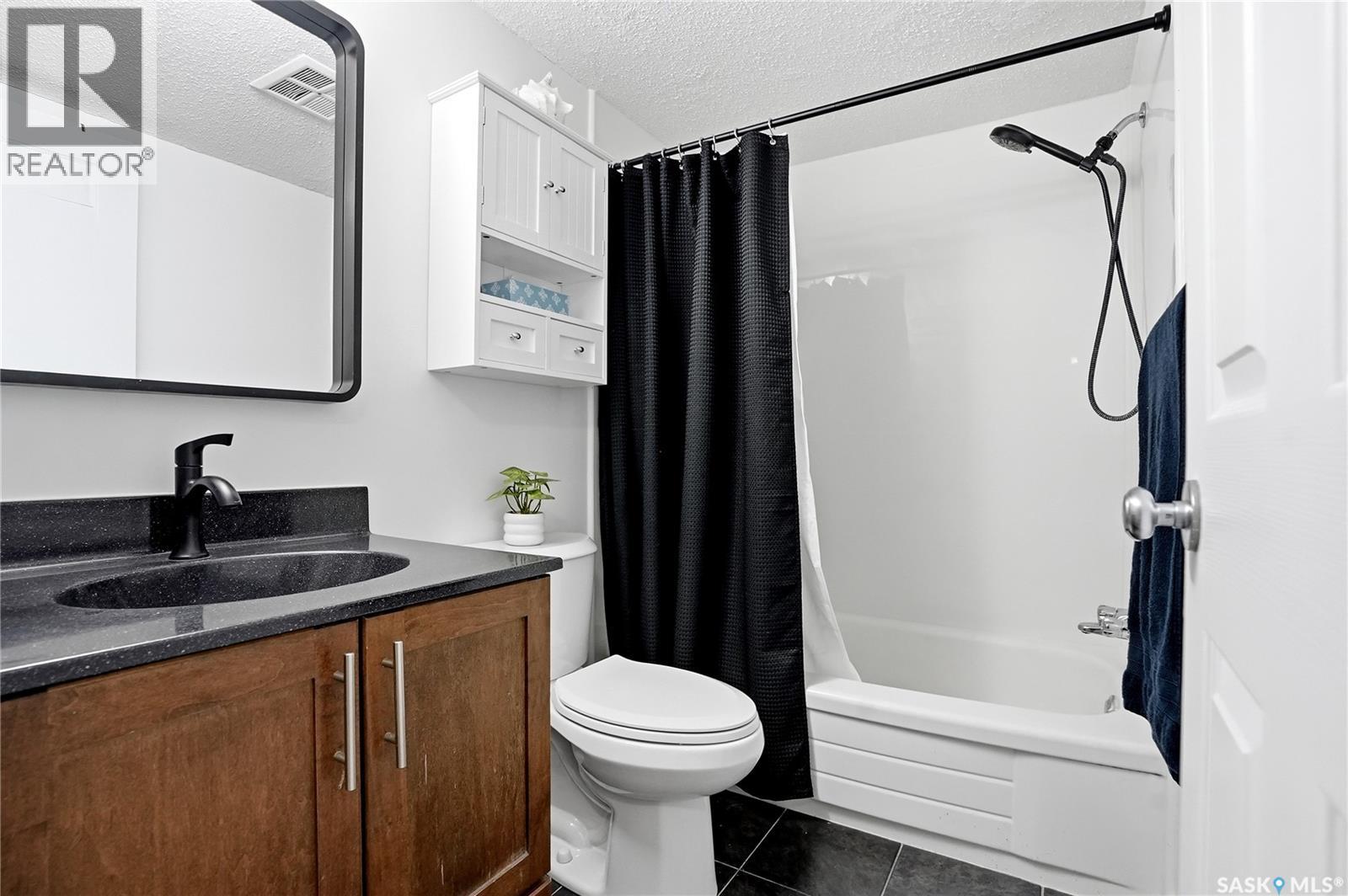 7 115 Acadia Drive, Saskatoon, Saskatchewan  S7H 4T8 - Photo 28 - SK044325