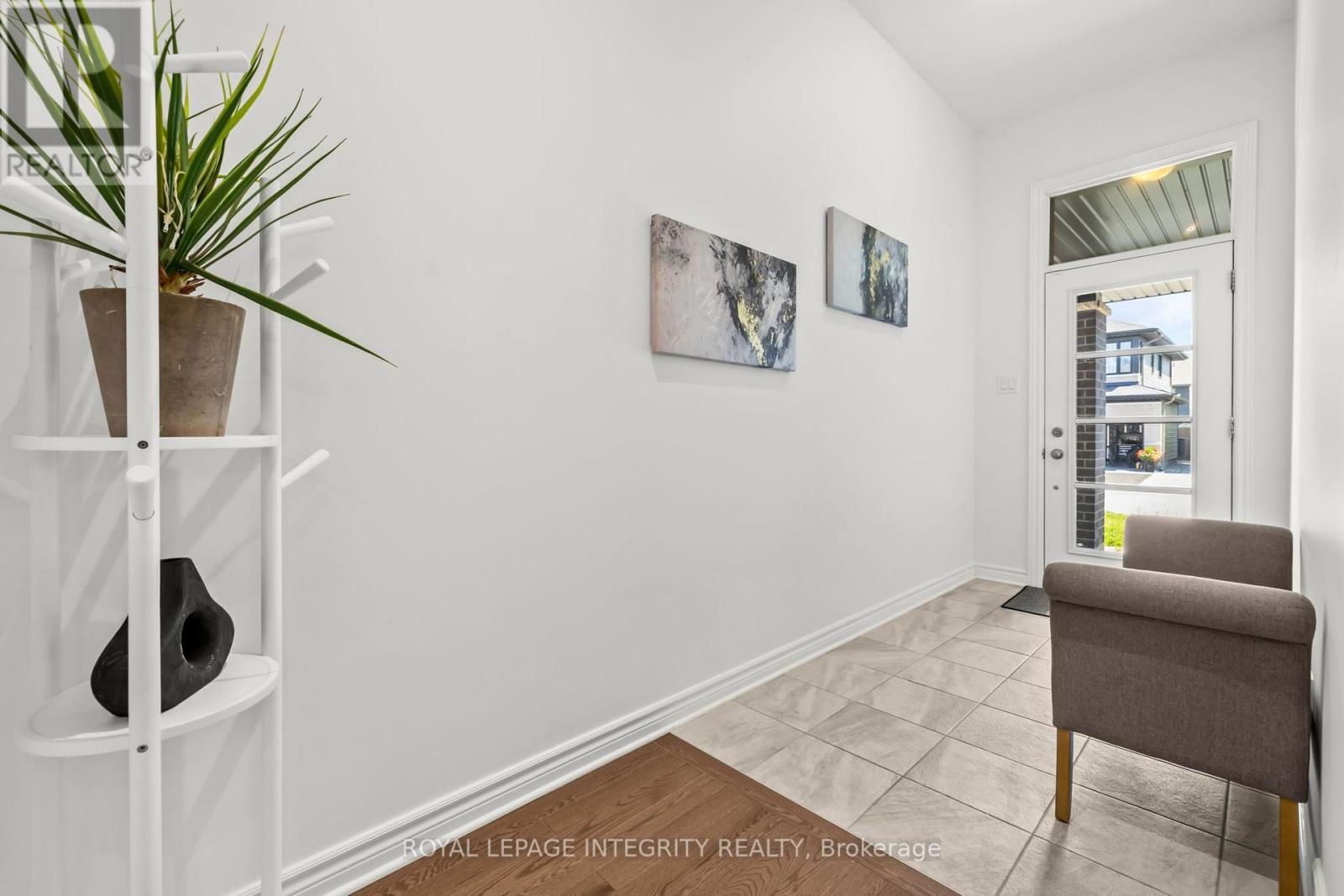 90 Palfrey Way, Ottawa, Ontario  K2V 0B3 - Photo 2 - X13631002