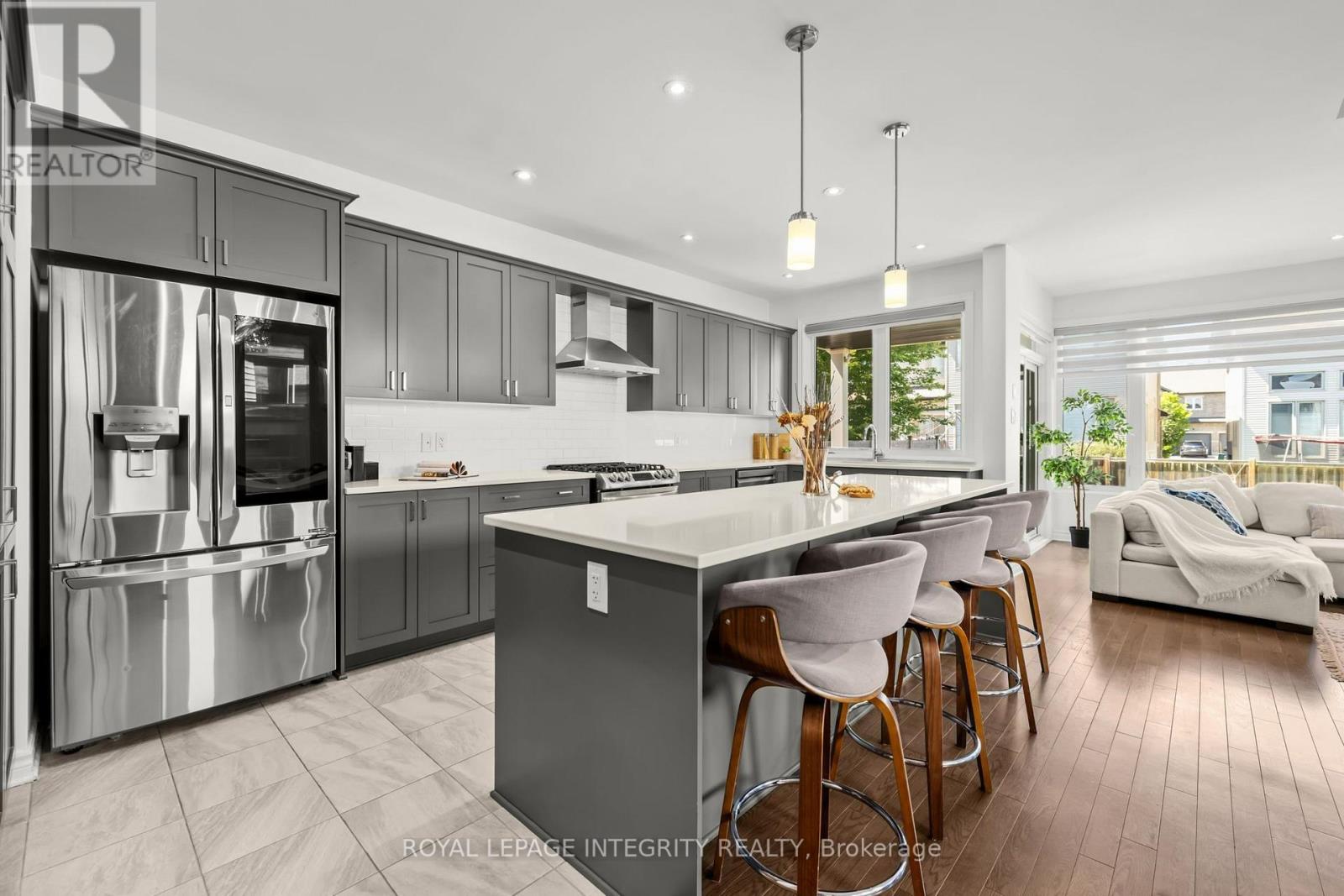 90 Palfrey Way, Ottawa, Ontario  K2V 0B3 - Photo 3 - X13631002