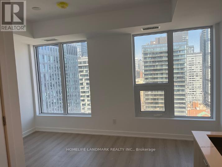 3211 - 100 QUEEN STREET, Toronto, Ontario