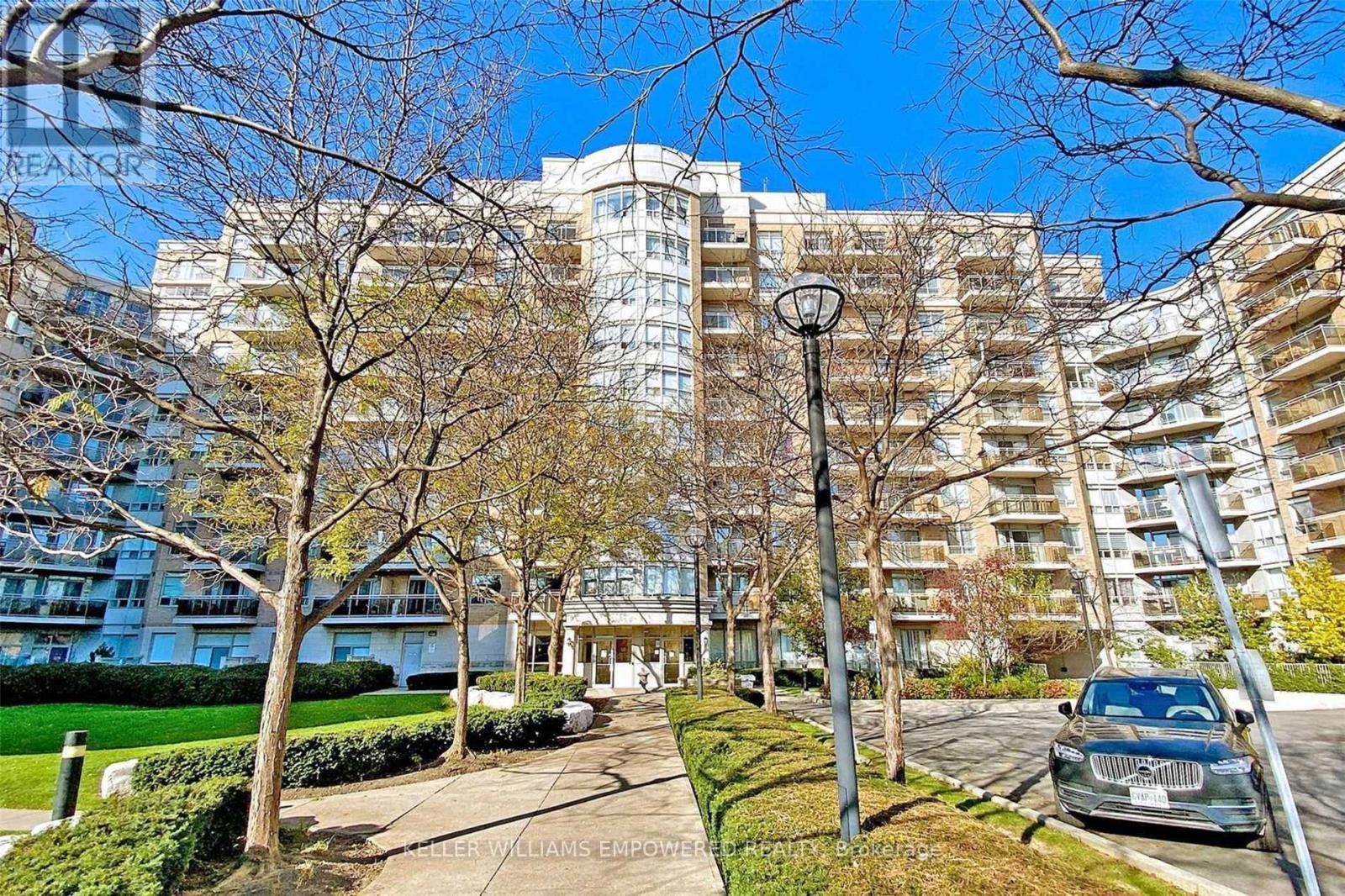 915 - 650 LAWRENCE AVENUE W, Toronto, Ontario