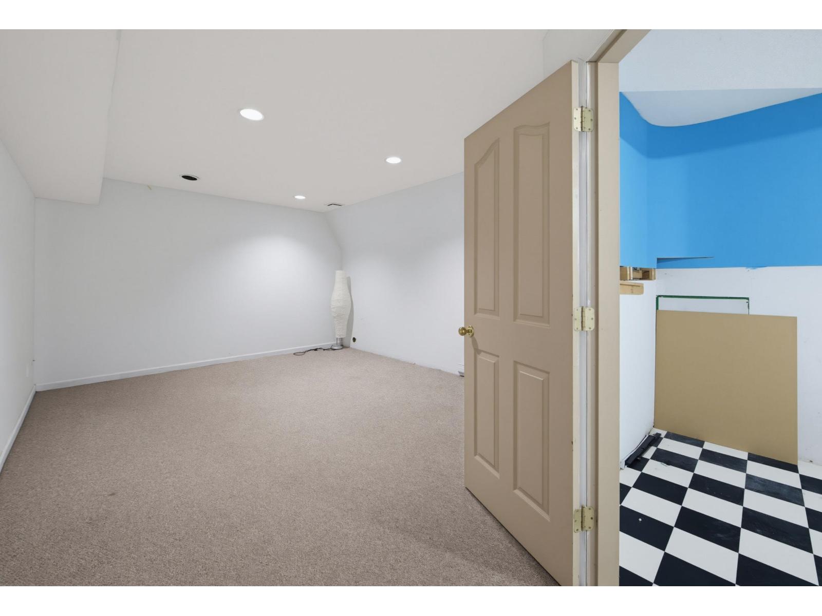 19028 58 Avenue, Surrey, British Columbia  V3S 7M3 - Photo 38 - R3147081