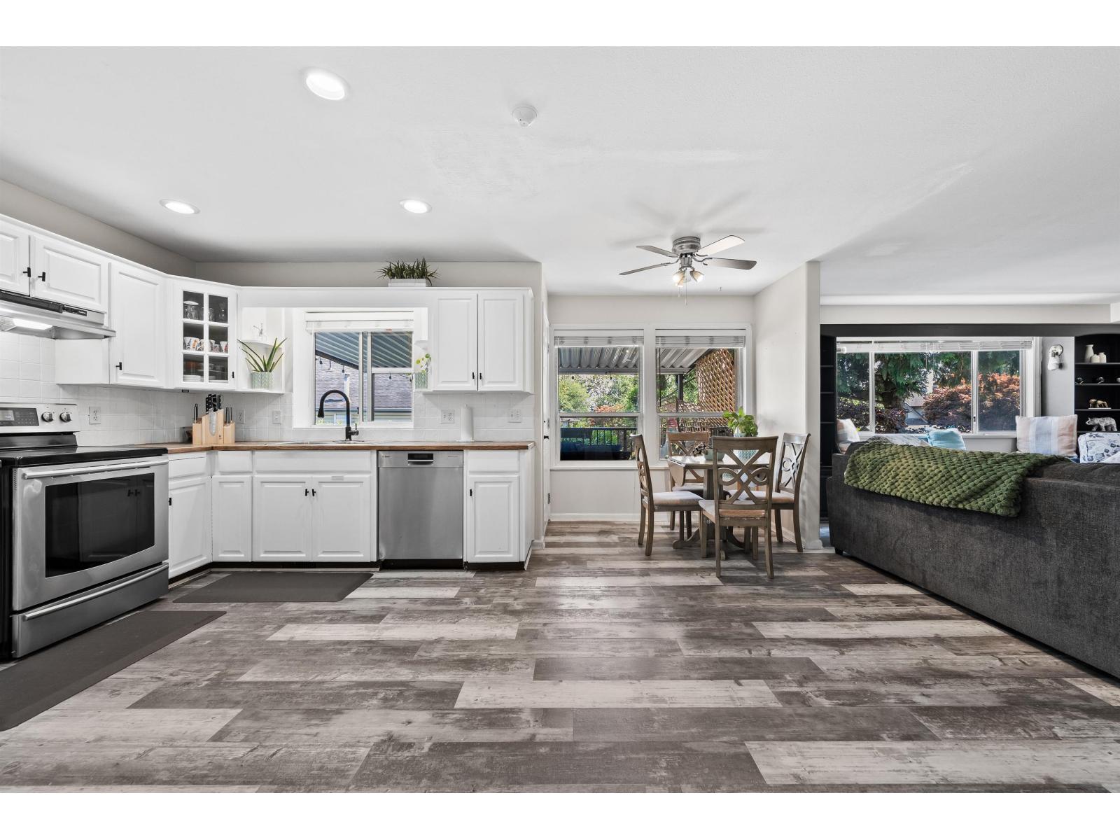 19028 58 Avenue, Surrey, British Columbia  V3S 7M3 - Photo 4 - R3147081