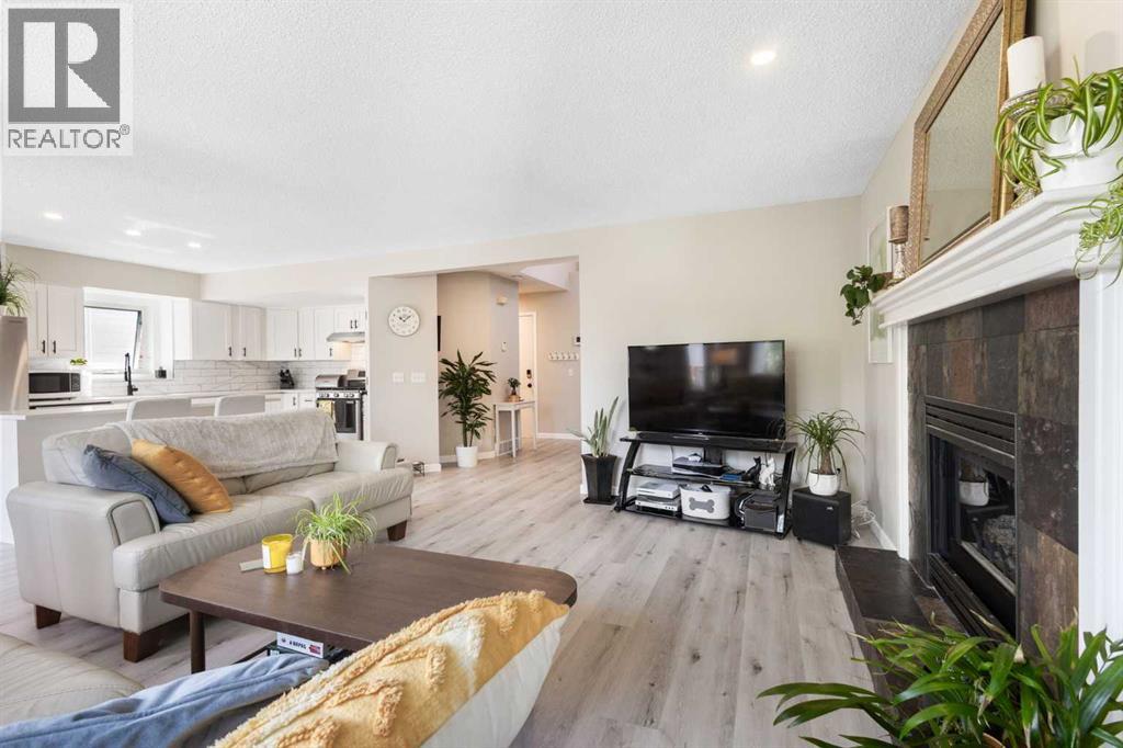 151 Citadel Close Nw, Calgary, Alberta  T3G 4A6 - Photo 12 - A2330320