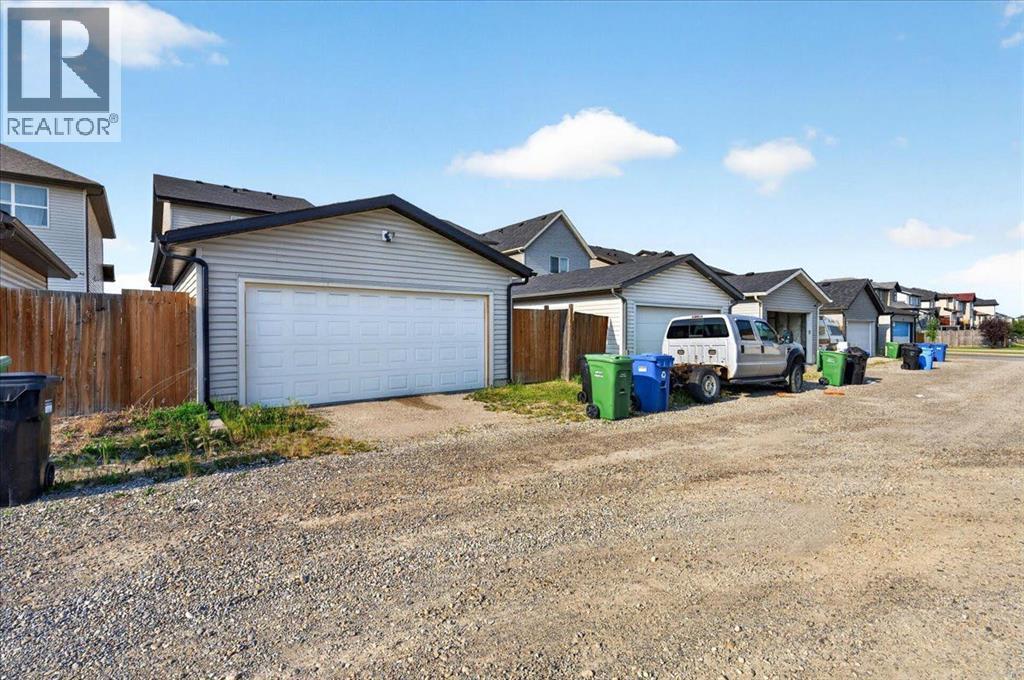 75 Skyview Point Road NE, Calgary, Alberta  T3N 0G8 - Photo 39 - A2331455
