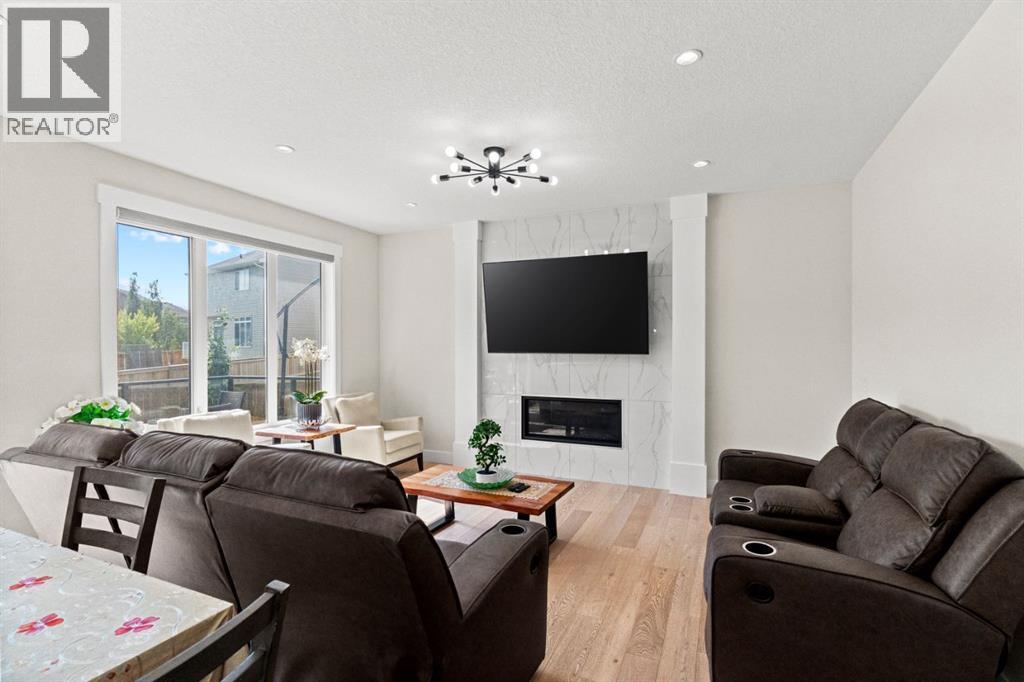 129 Marina Key, Chestermere, Alberta  T1X 1Y7 - Photo 8 - A2333159