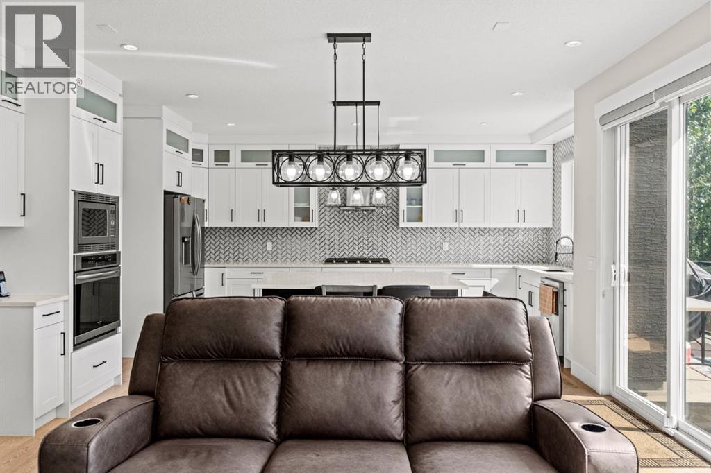 129 Marina Key, Chestermere, Alberta  T1X 1Y7 - Photo 10 - A2333159