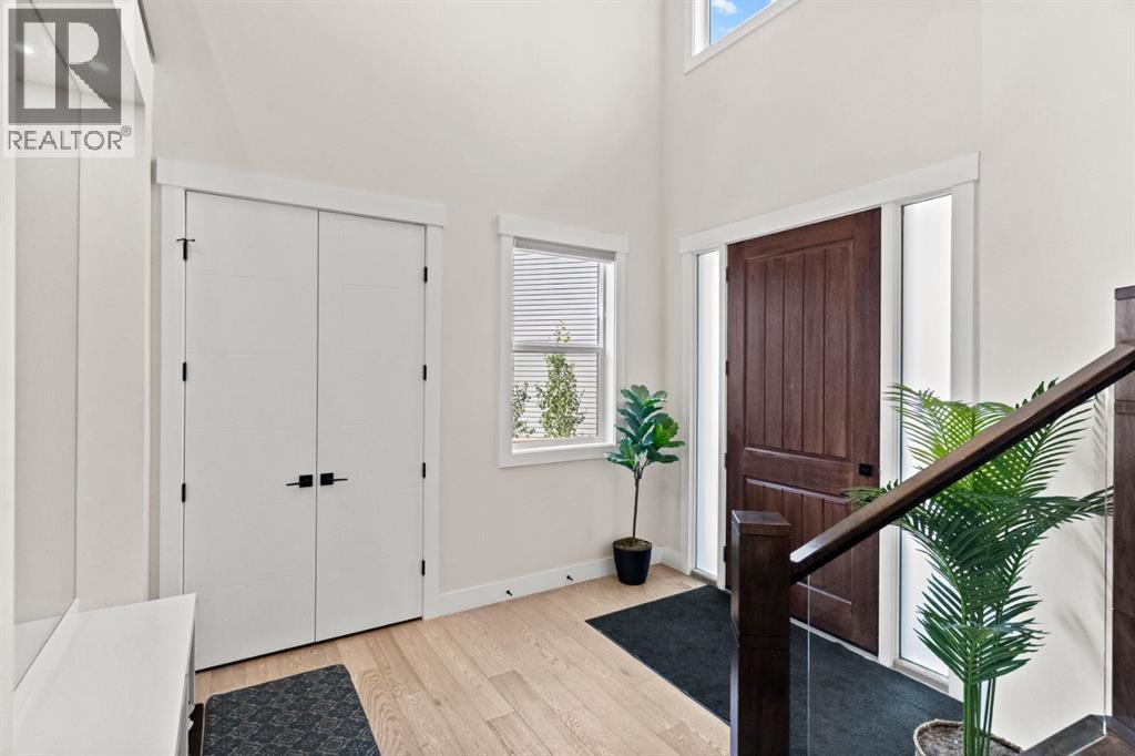 129 Marina Key, Chestermere, Alberta  T1X 1Y7 - Photo 4 - A2333159