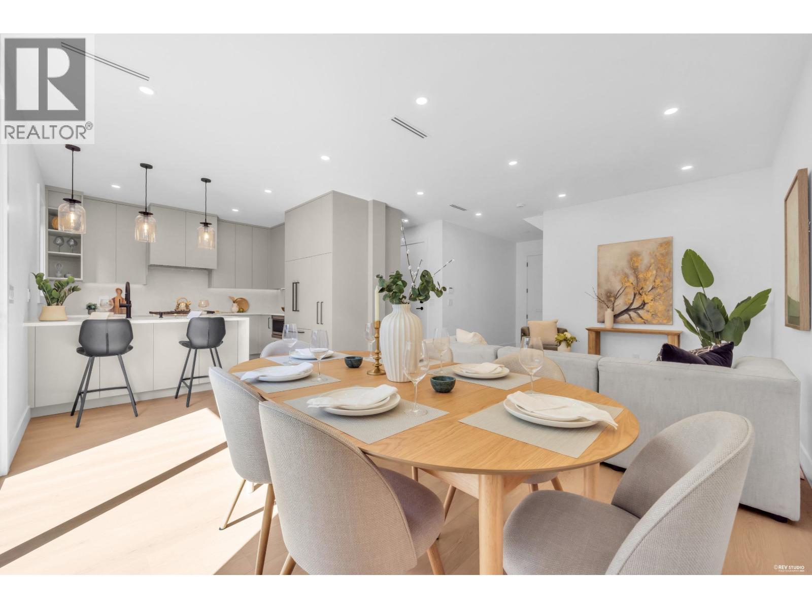 4 2316 Cliff Avenue, Burnaby, British Columbia  V5A 2L2 - Photo 4 - R3149661