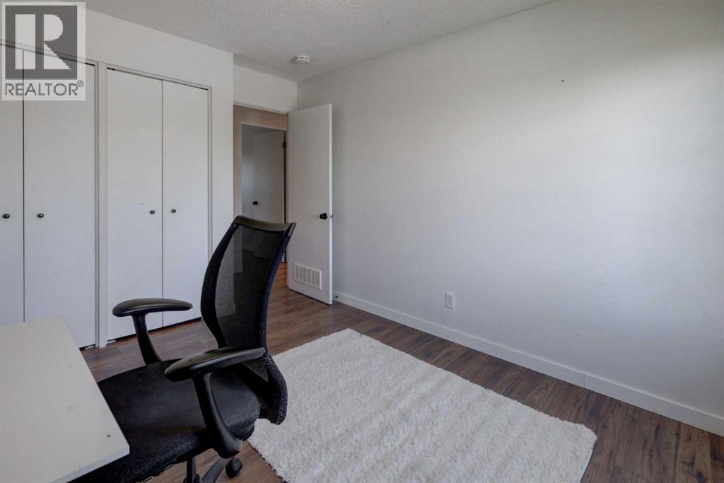 460 Parkridge Crescent SE, Calgary, Alberta  T2J 5A9 - Photo 15 - A2328069