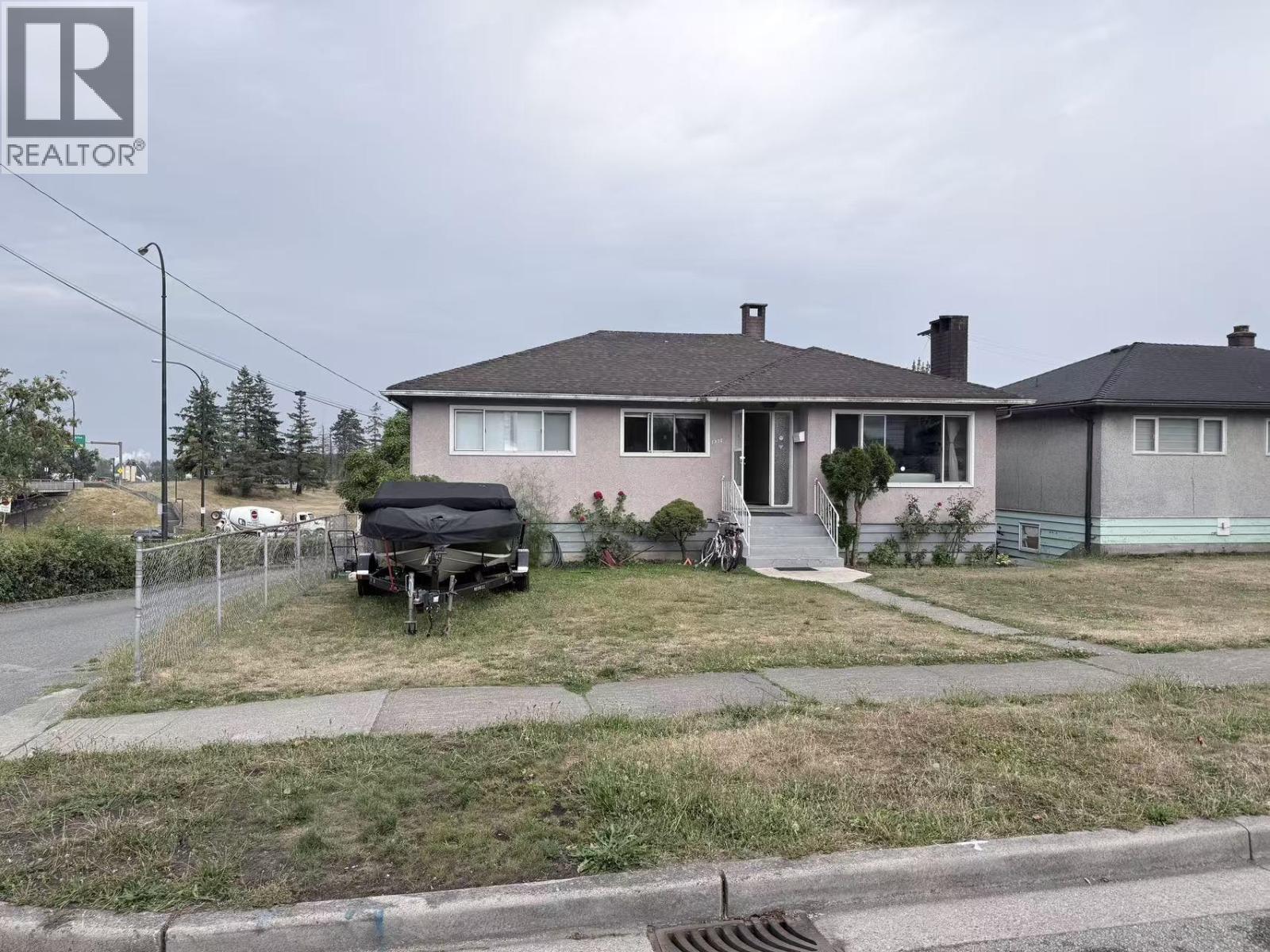 1372 E 64TH AVENUE, Vancouver, British Columbia