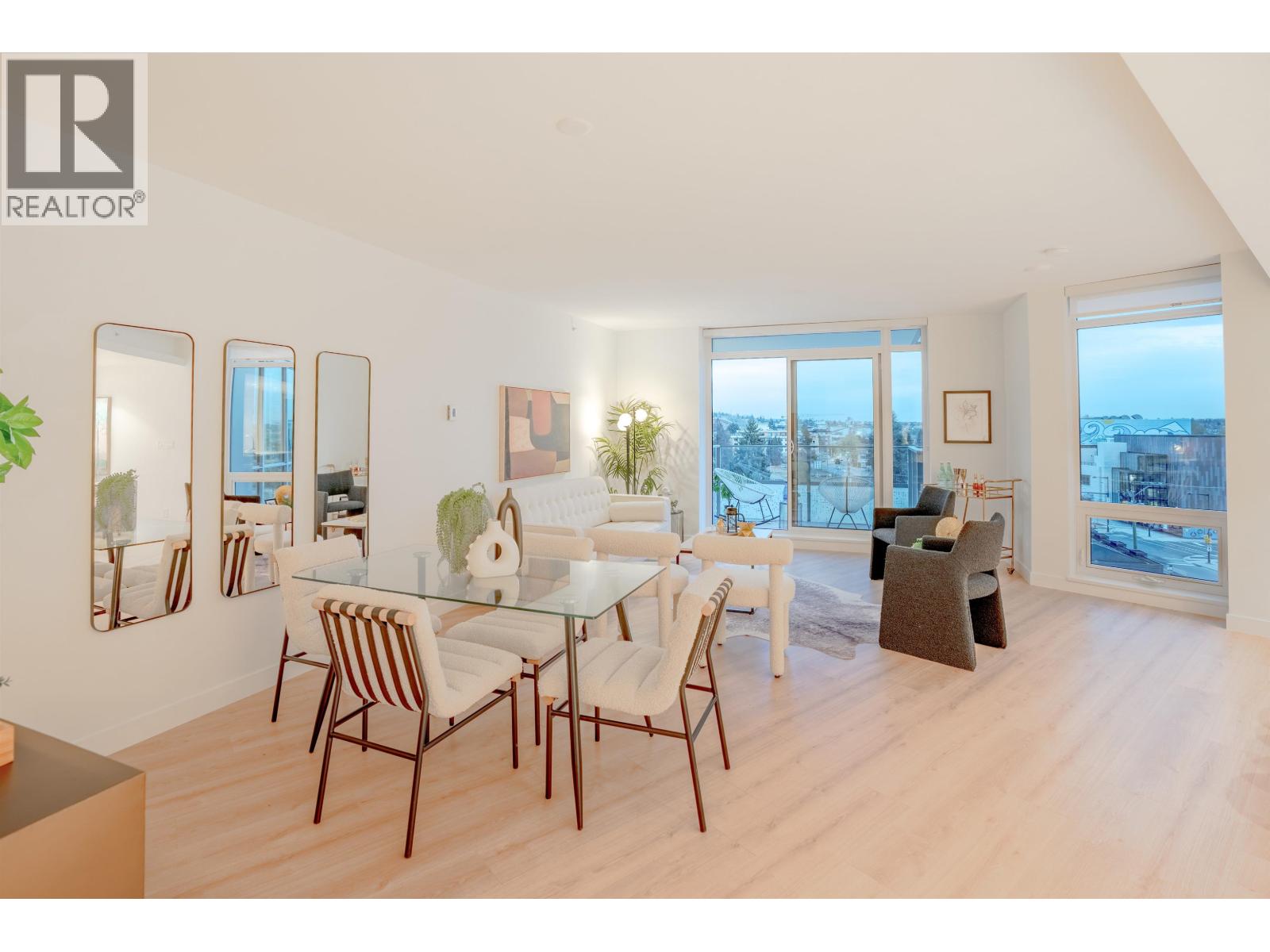 508 1500 Fern Street, North Vancouver, British Columbia  V7J 0E6 - Photo 3 - R3147327