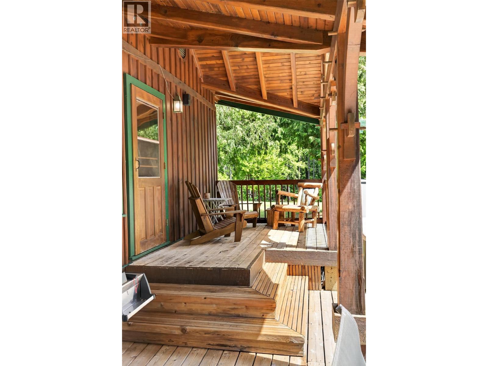 422 Howser Station Road, Howser, British Columbia V0G 1N0 - Photo 31 - 10392964