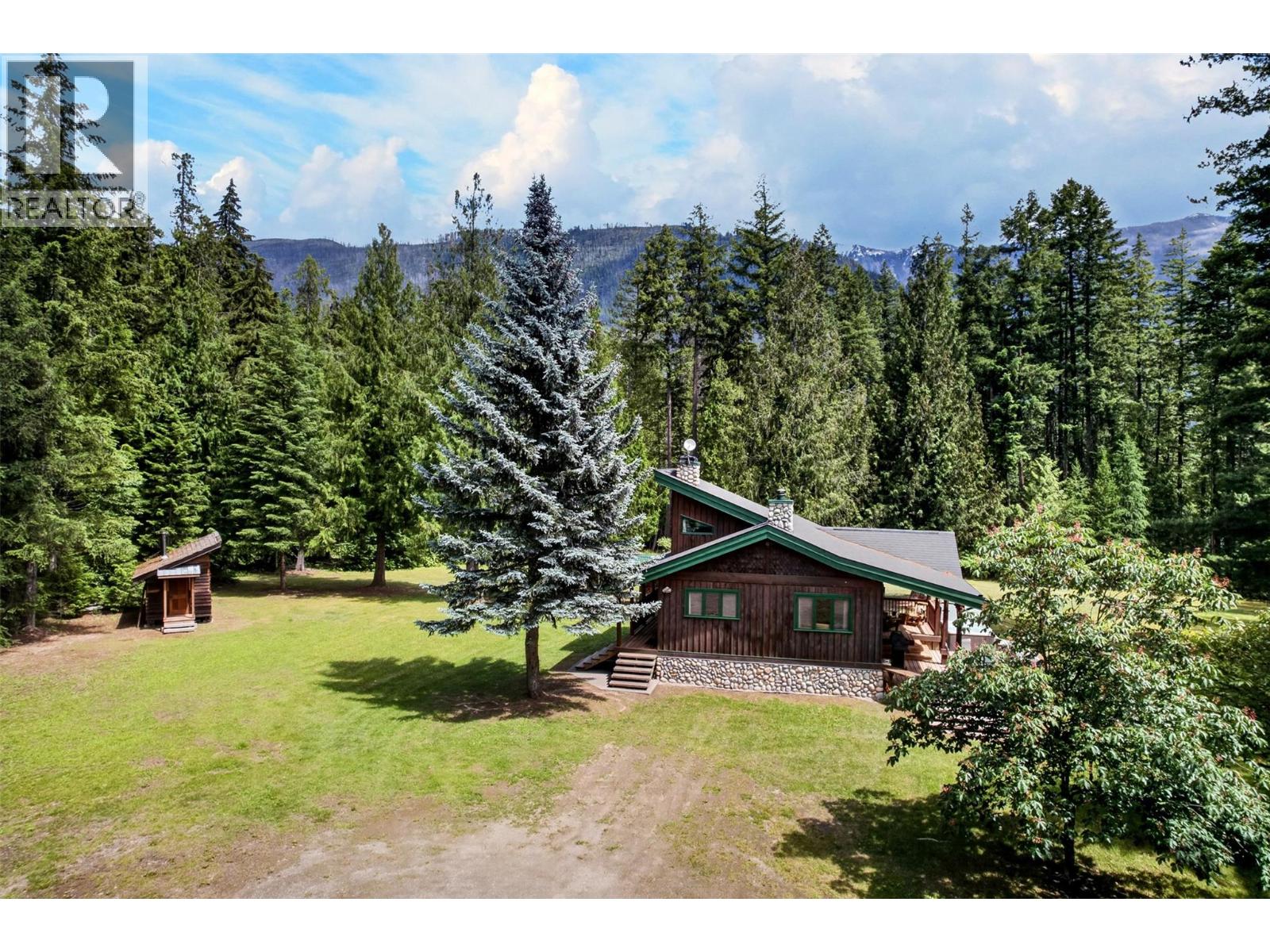 422 Howser Station Road, Howser, British Columbia V0G 1N0 - Photo 50 - 10392964