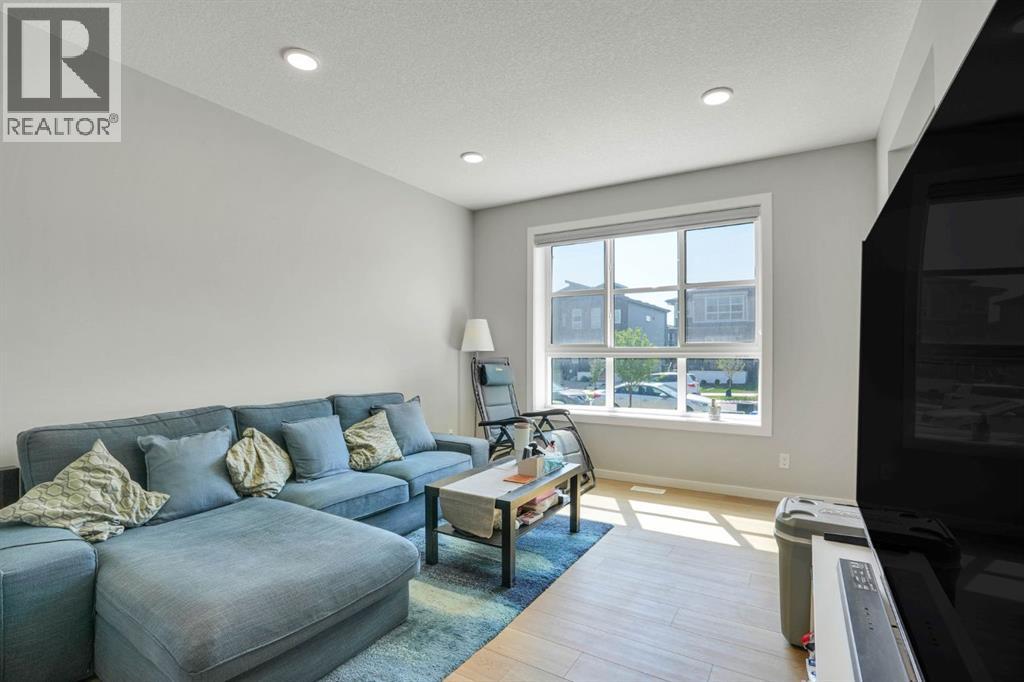 152 Belmont Way SW, Calgary, Alberta  T2X 5T4 - Photo 6 - A2333257