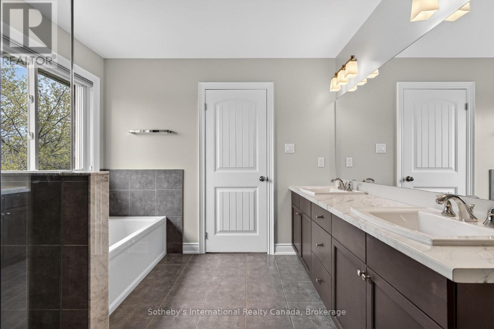 19 Garbutt Crescent, Collingwood, Ontario  L9Y 0H5 - Photo 24 - S13631072