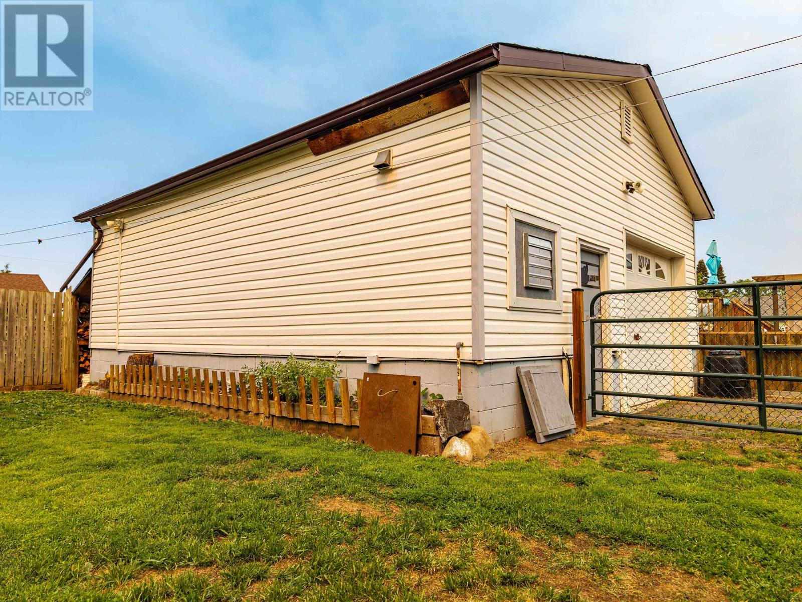 74 Melvin Ave, Thunder Bay, Ontario  P7A 7C4 - Photo 37 - TB2601998