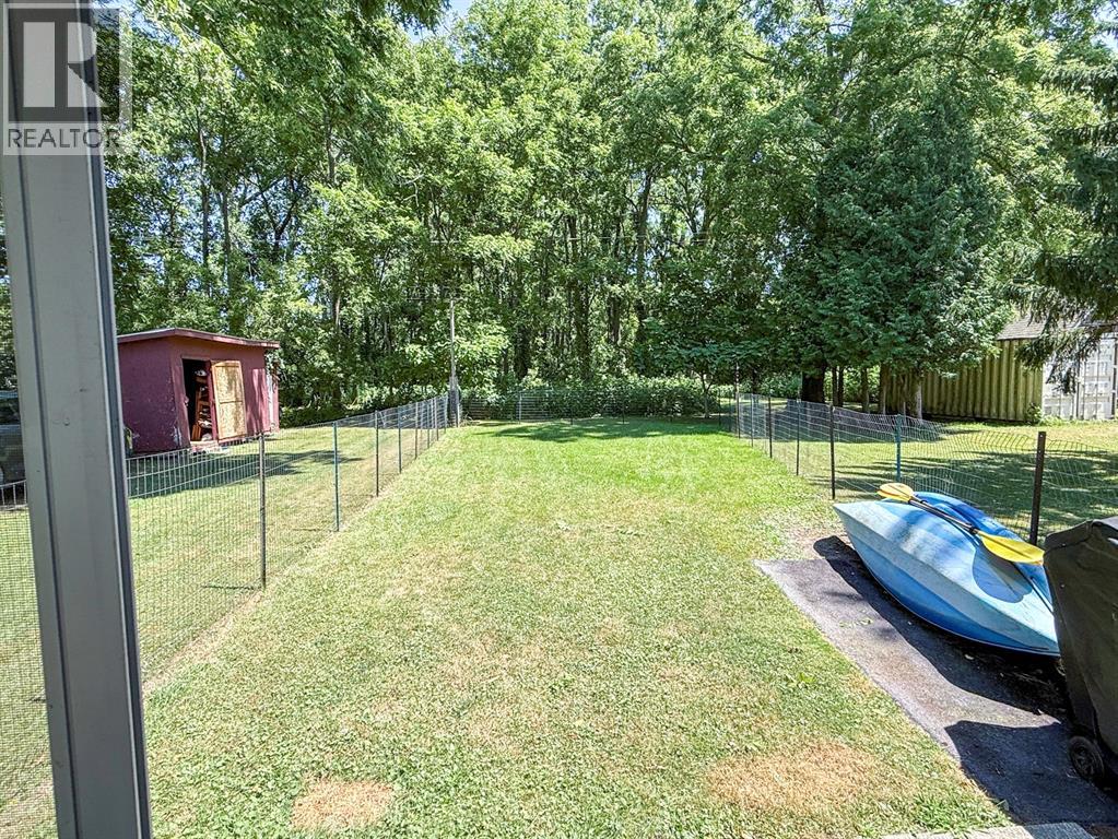 2024 River Road, Wallaceburg, Ontario  N8A 4K9 - Photo 24 - 26018287