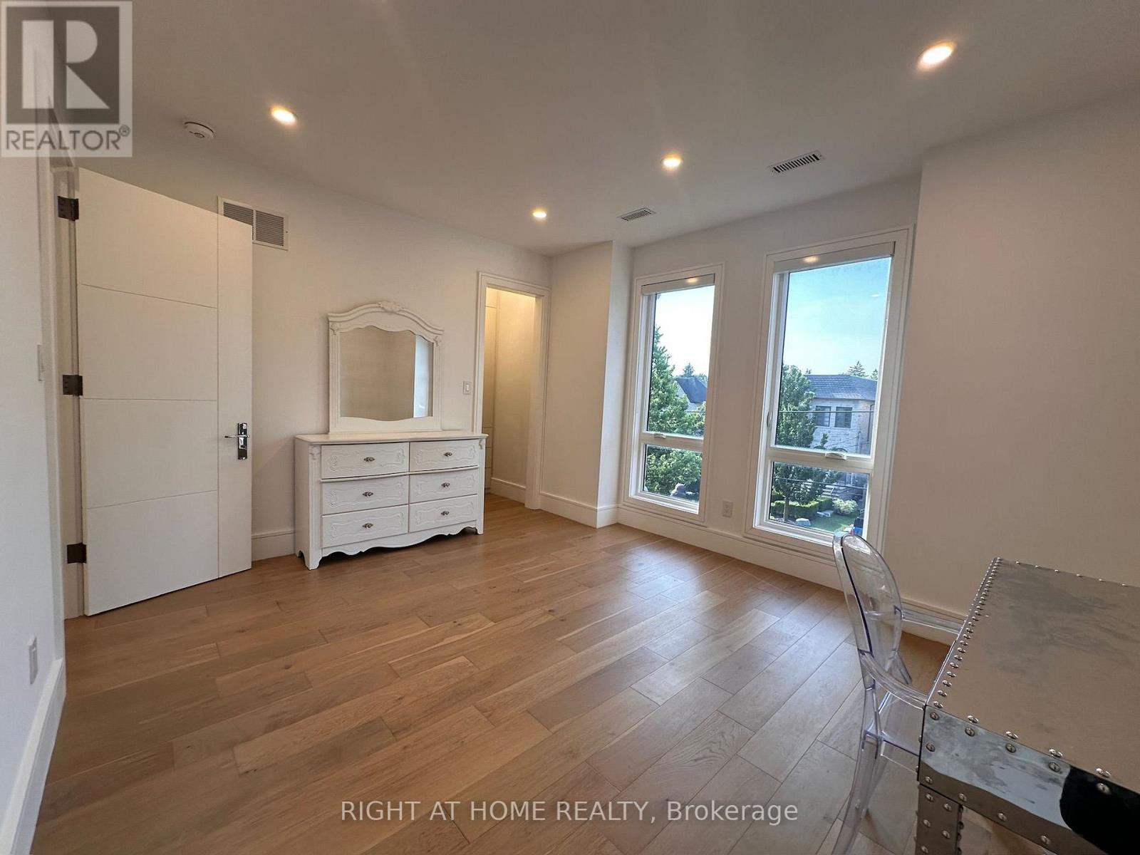 75 Dunblaine Avenue, Toronto, Ontario  M5M 2S2 - Photo 22 - C13561436