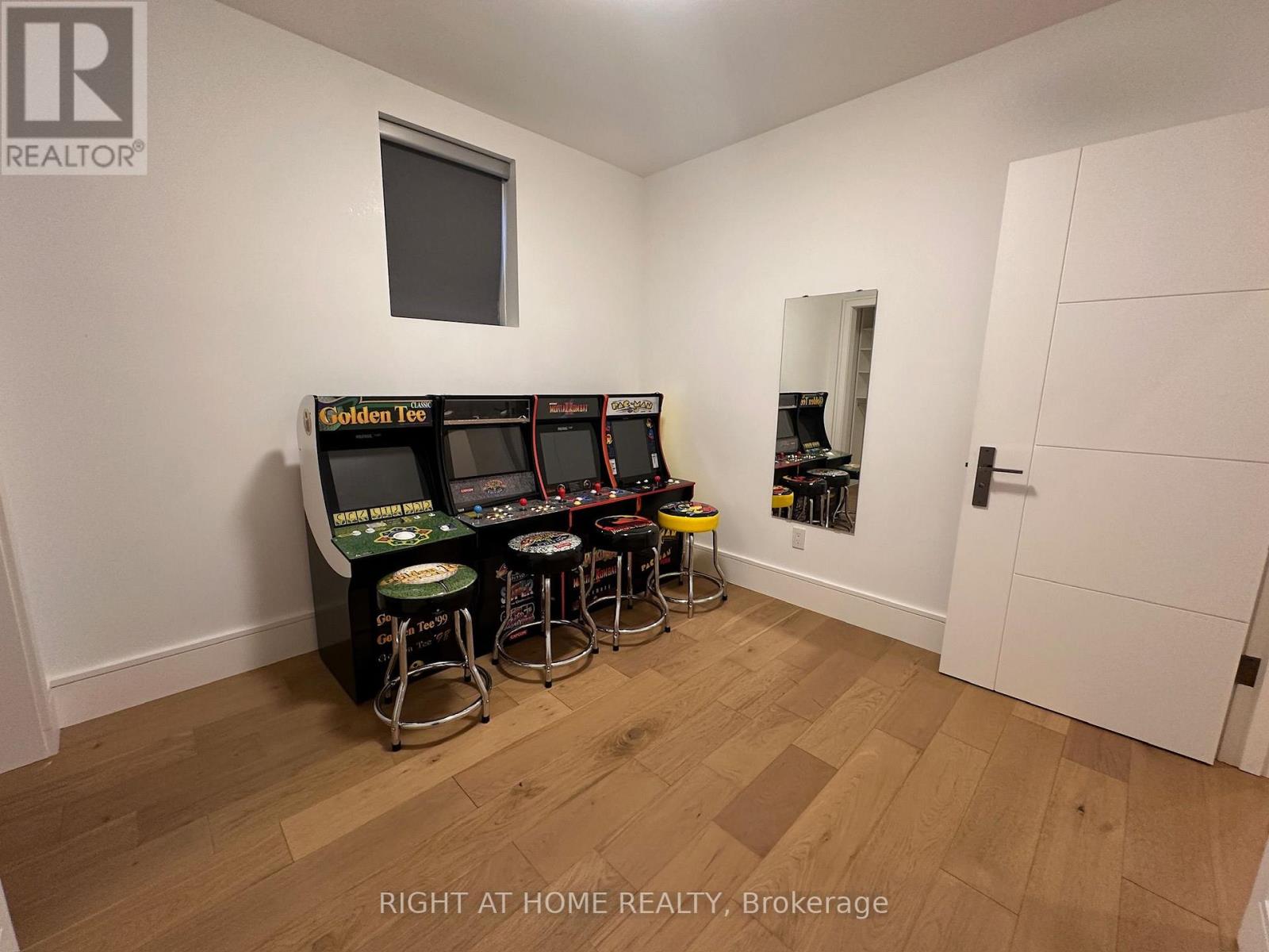 75 Dunblaine Avenue, Toronto, Ontario  M5M 2S2 - Photo 26 - C13561436