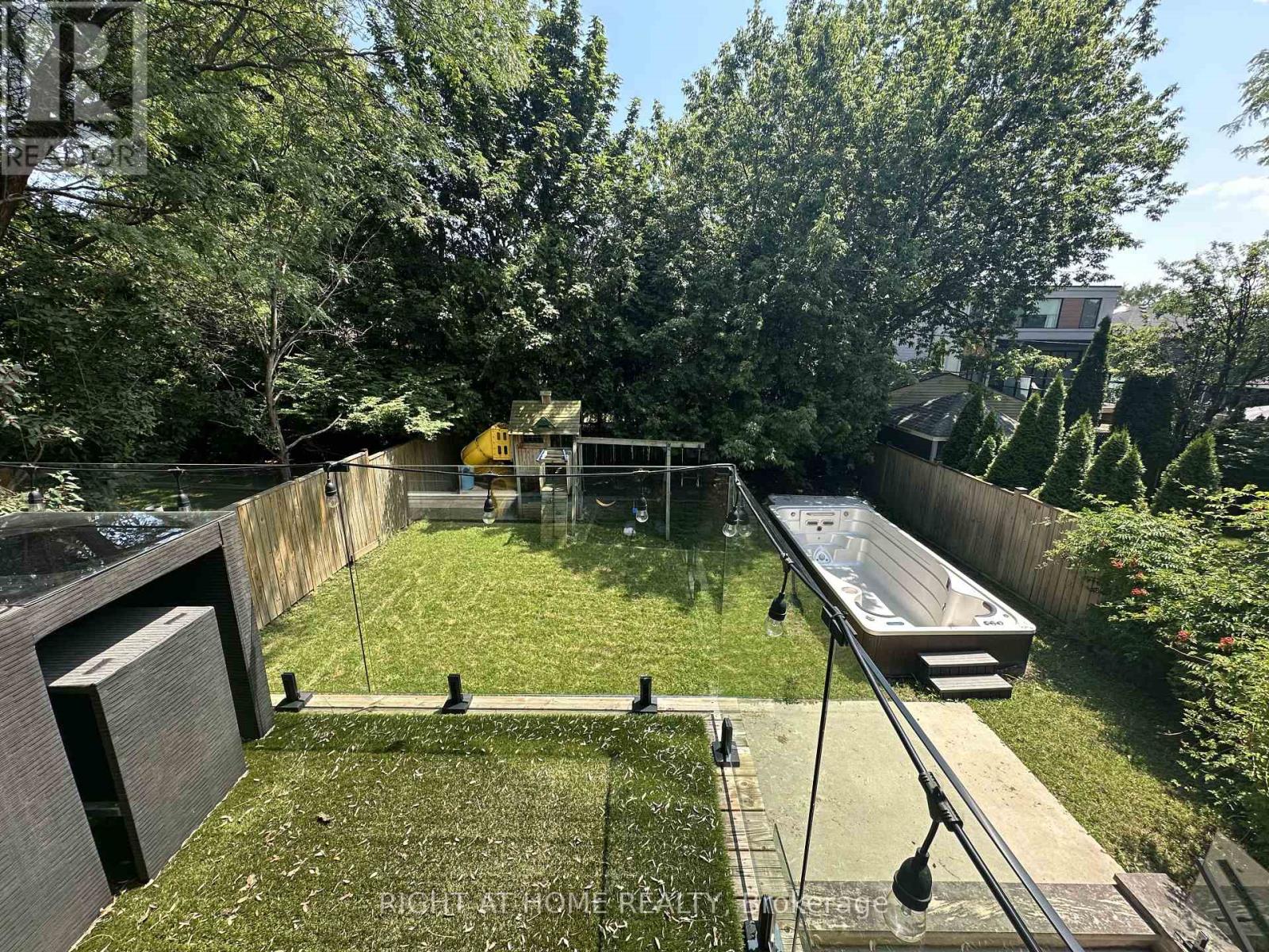 75 Dunblaine Avenue, Toronto, Ontario  M5M 2S2 - Photo 35 - C13561436