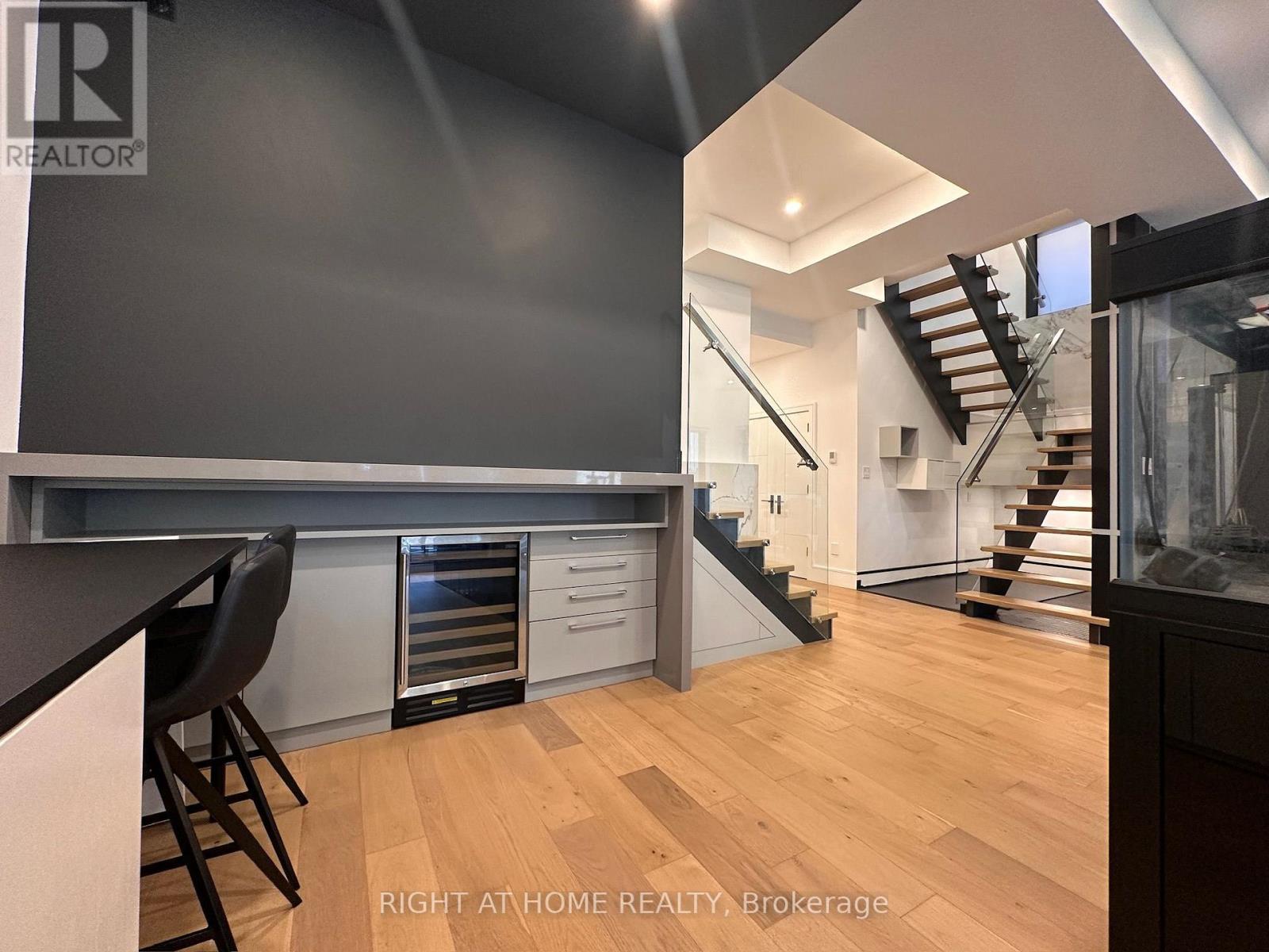 75 Dunblaine Avenue, Toronto, Ontario  M5M 2S2 - Photo 32 - C13561436