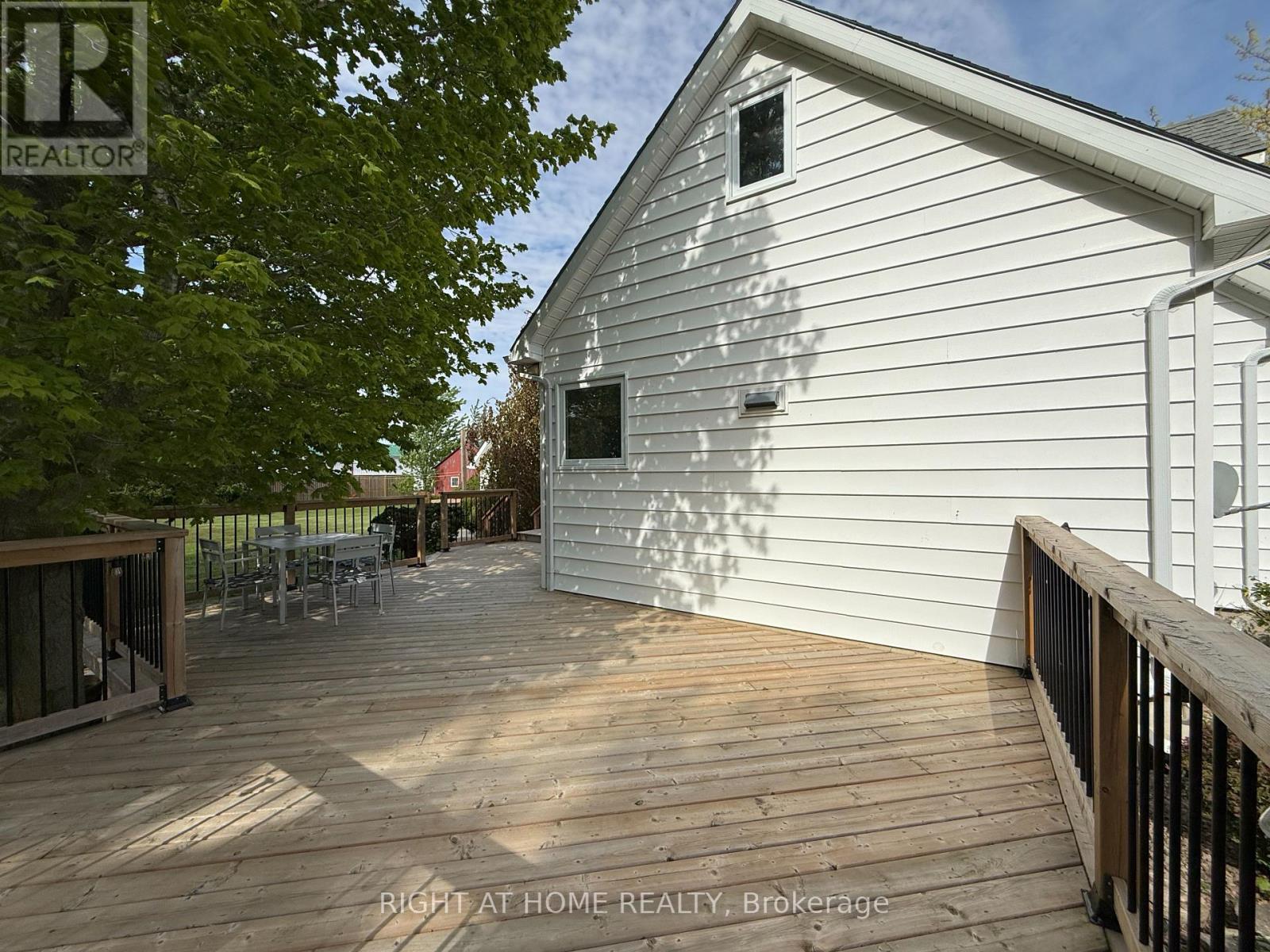 8192 Petrolia Line, Brooke-Alvinston, Ontario  N0N 1A0 - Photo 27 - X13631050