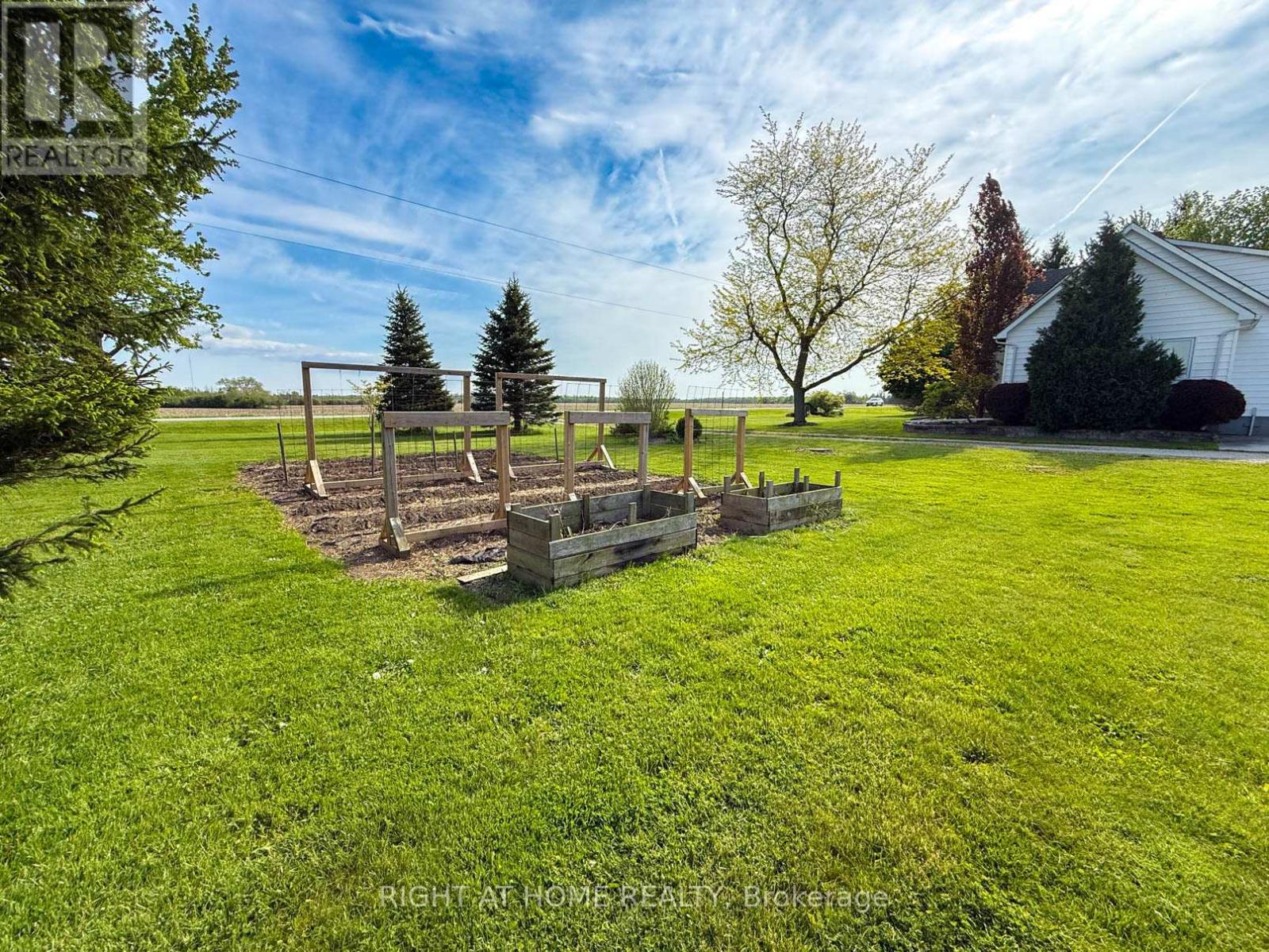 8192 Petrolia Line, Brooke-Alvinston, Ontario  N0N 1A0 - Photo 30 - X13631050