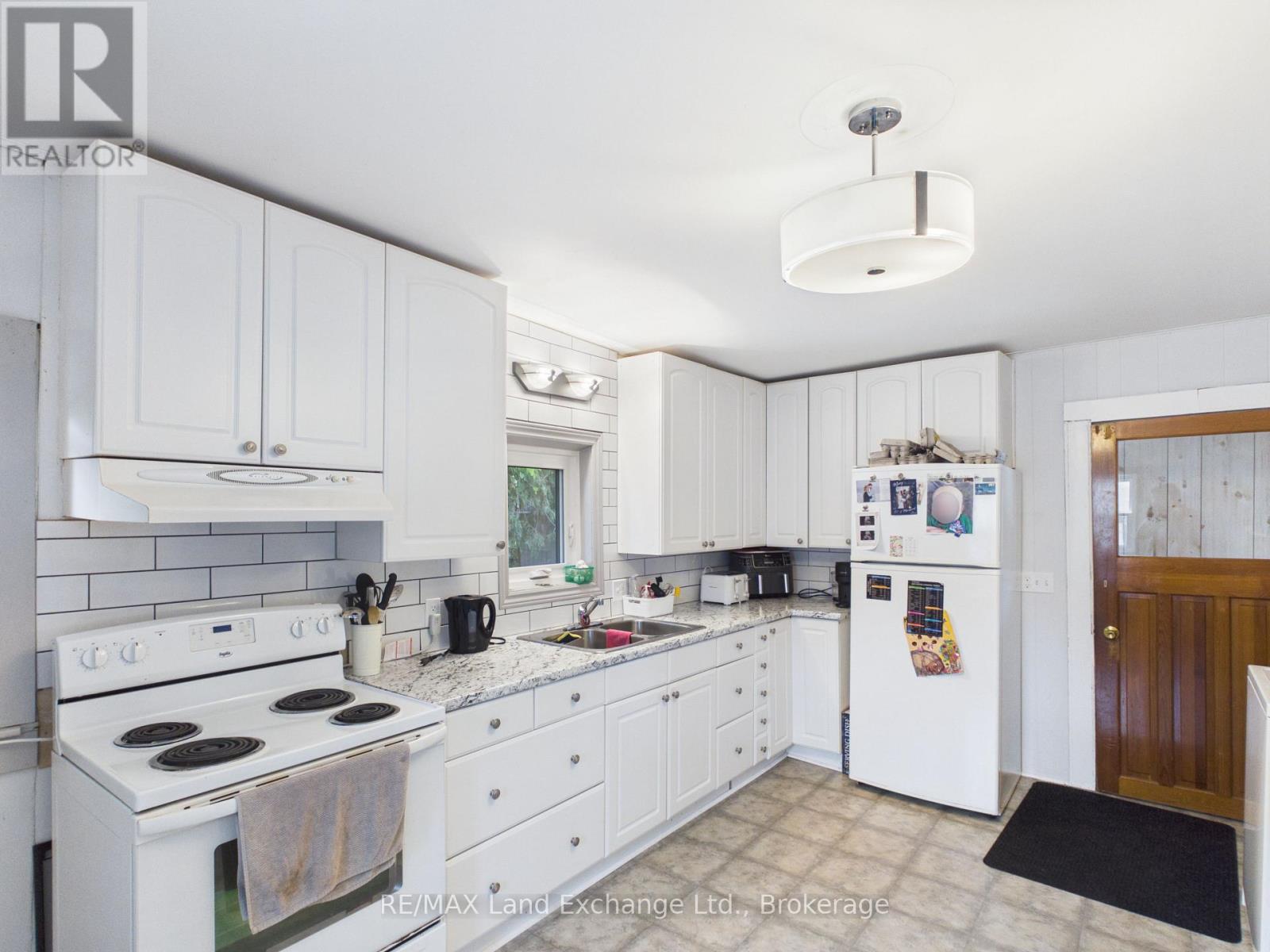 410 Russell Street, Kincardine, Ontario  N2Z 2A9 - Photo 5 - X13631082
