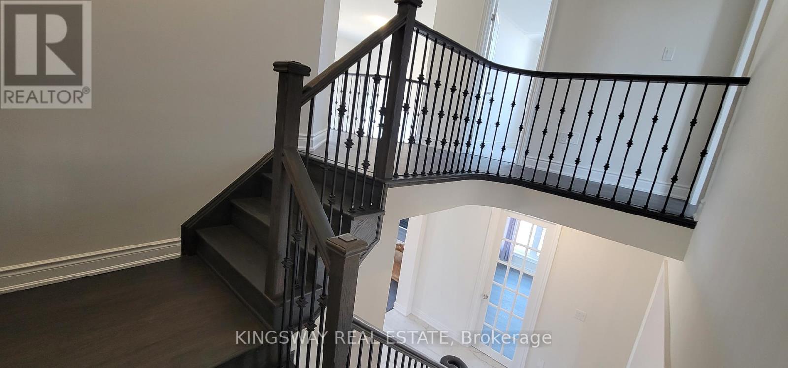 167 Trail Boulevard, Springwater, Ontario  L9X 0S7 - Photo 4 - S13631020