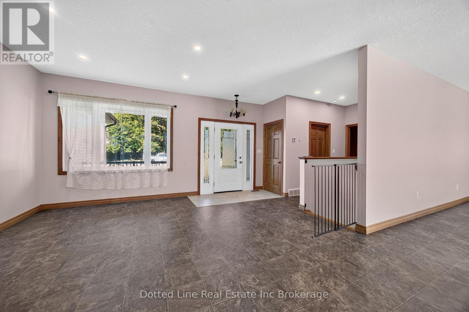 3677 59 Highway, Norfolk, Ontario  N0E 1G0 - Photo 13 - X13631116