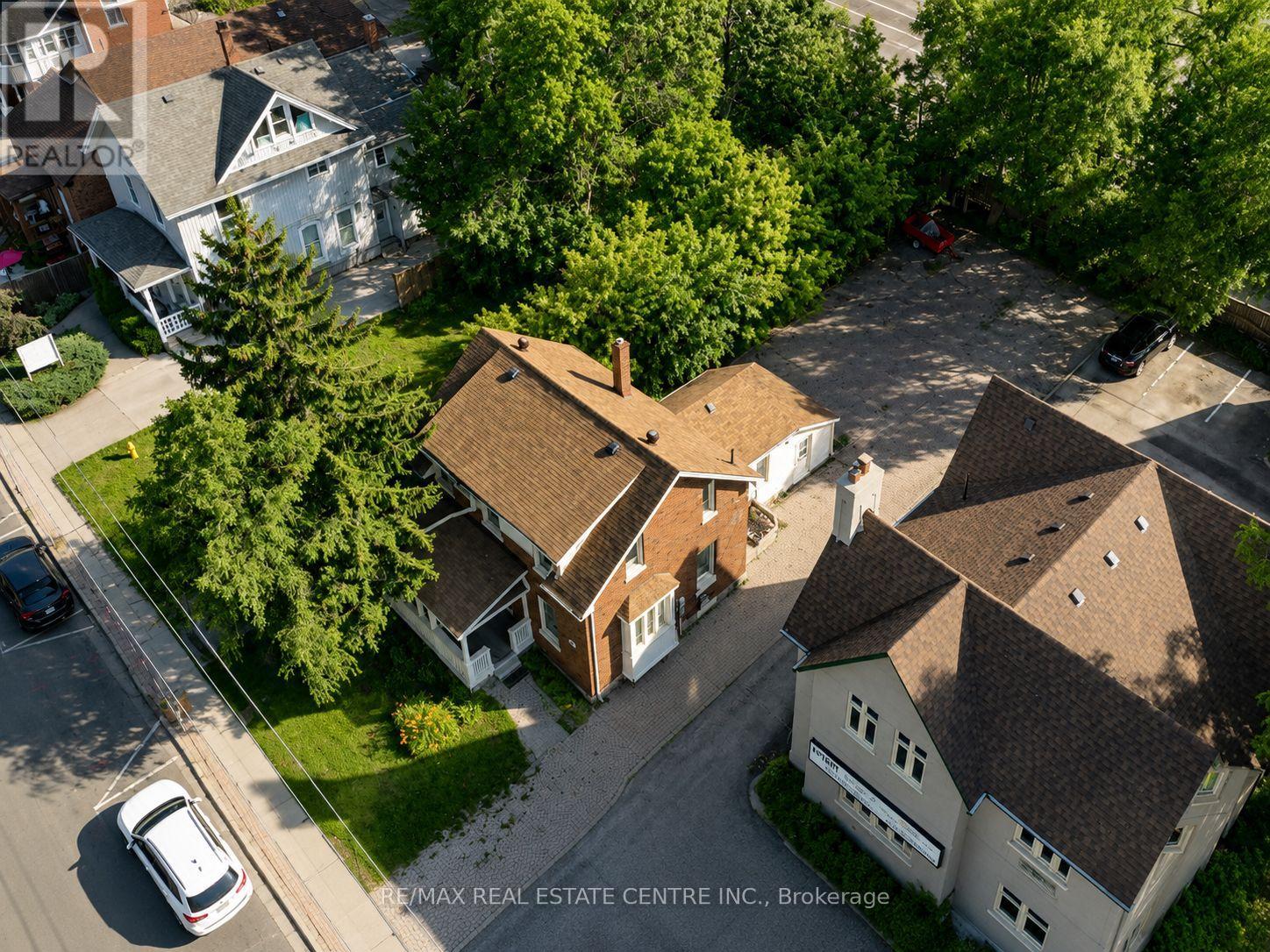 79 MARY STREET, Barrie, Ontario